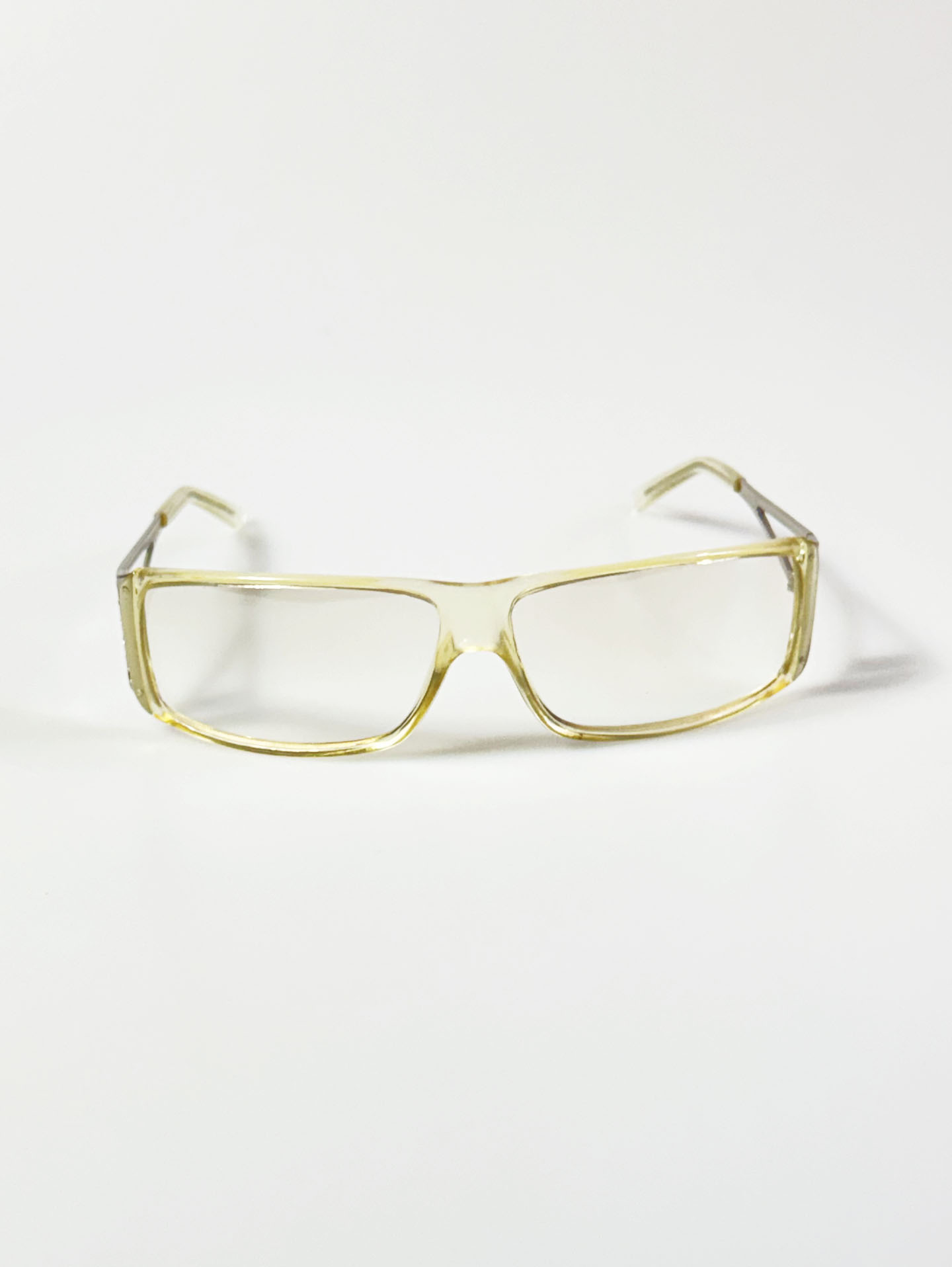 CAPRIO Translucent Bold Square Tinted Sunglasses