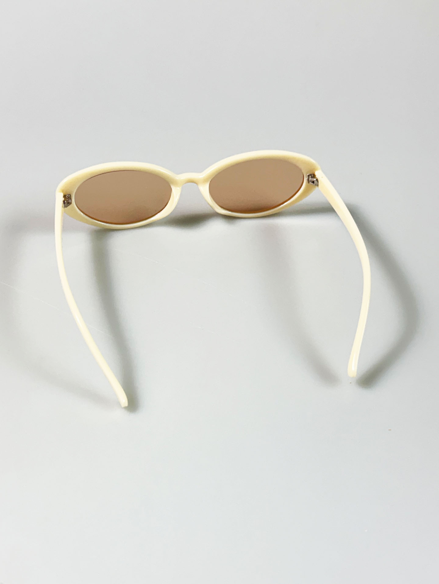 Ivory Bold Semi Cat-Eye Frame Tint Sunglasses