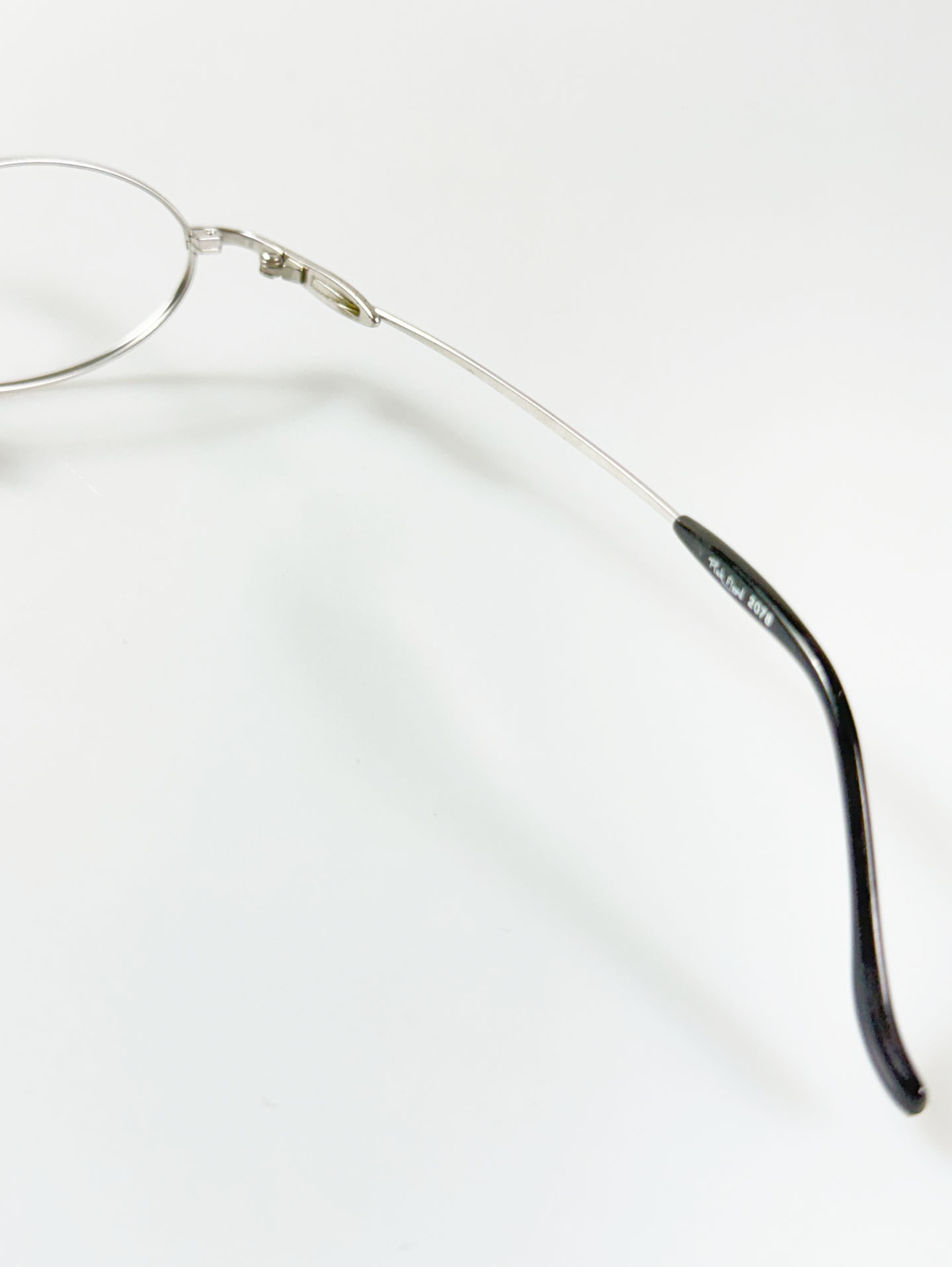 90's PINK FLOYD Silver Slim Oval Metal Glasses