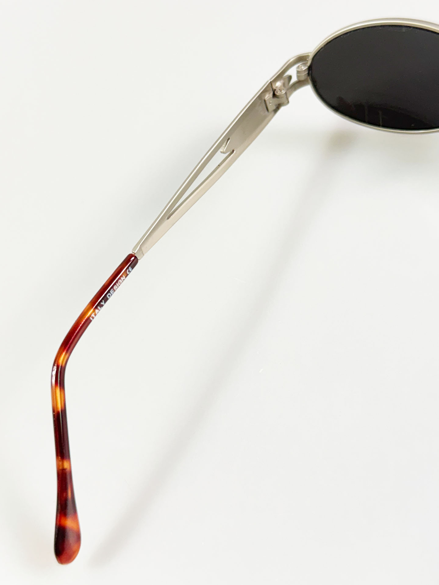 90's JOANNA Silver Slim Oval Metal Frame Sunglasses