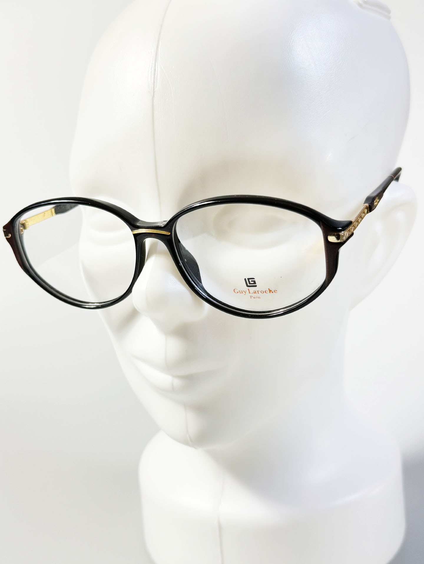 90's Guy Laroche Paris Black Oval Horn-Rim Frame Glasses
