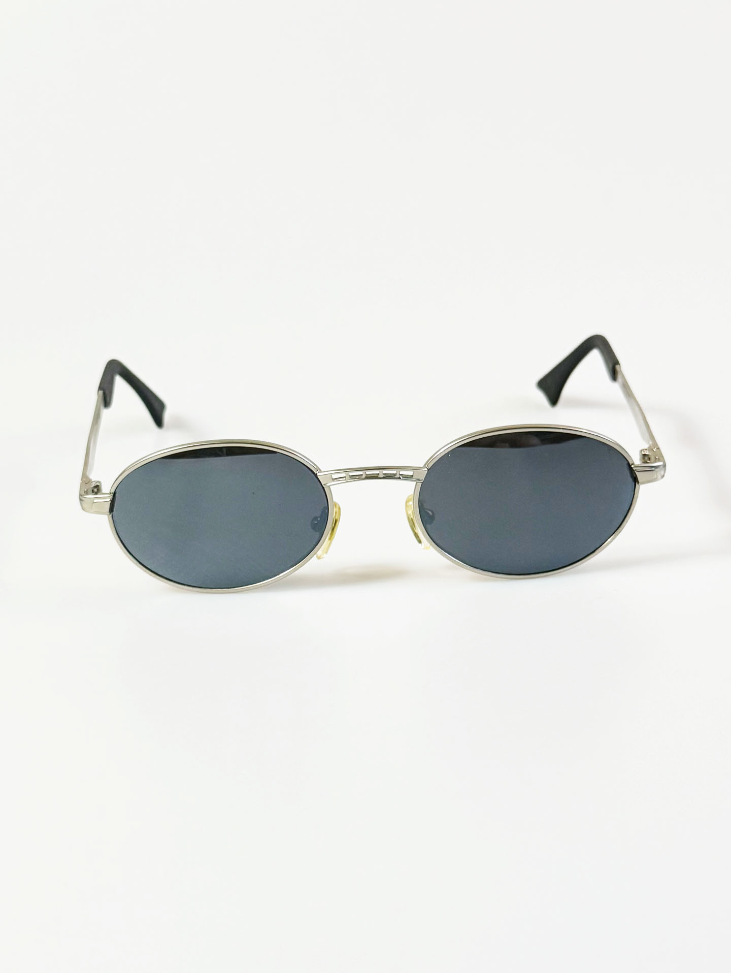 90’s Silver Slim Oval Metal Frame Sunglasses