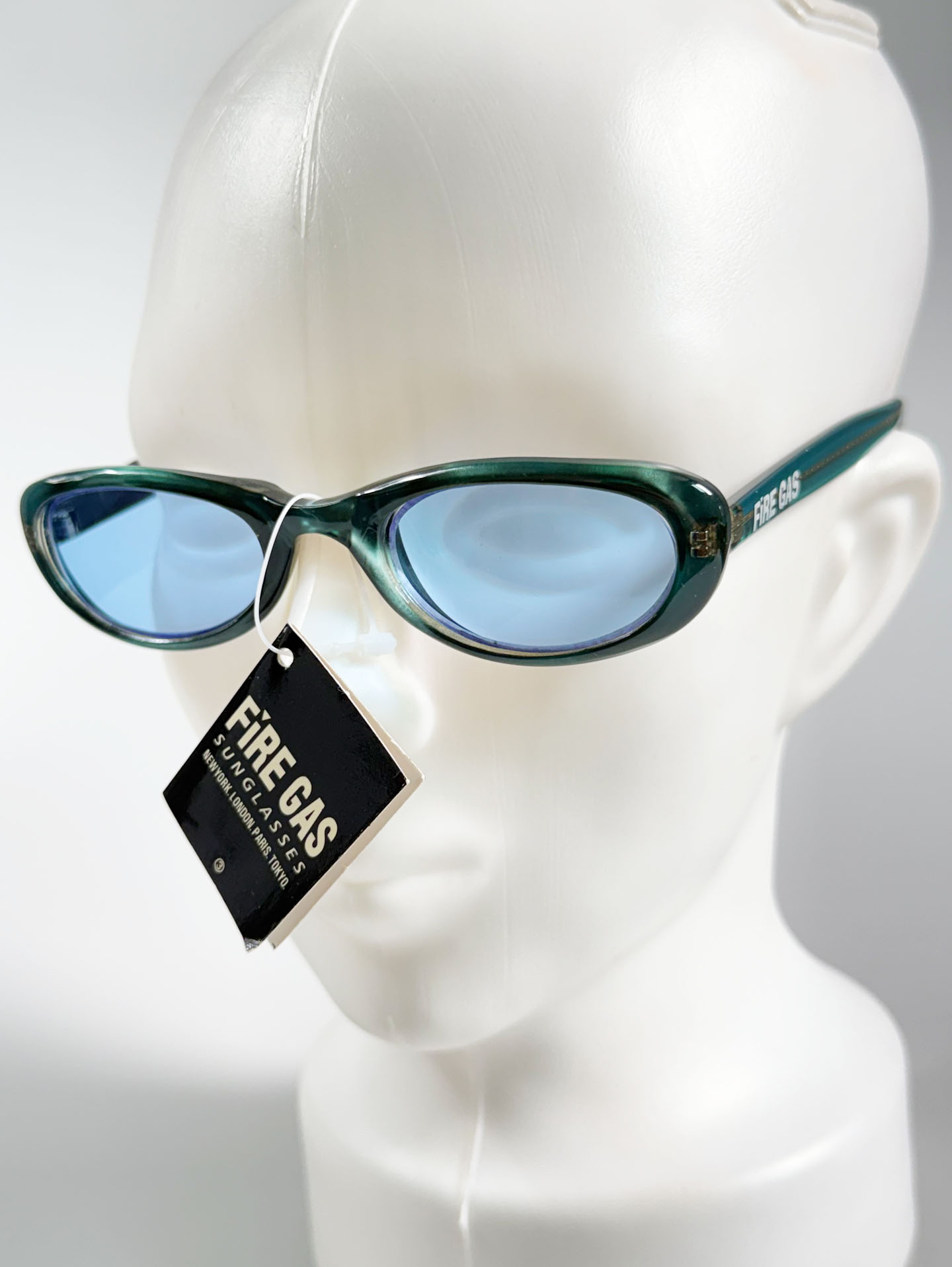 90's FIRE GAS Teal Blue Bold Oval Tint Sunglasses