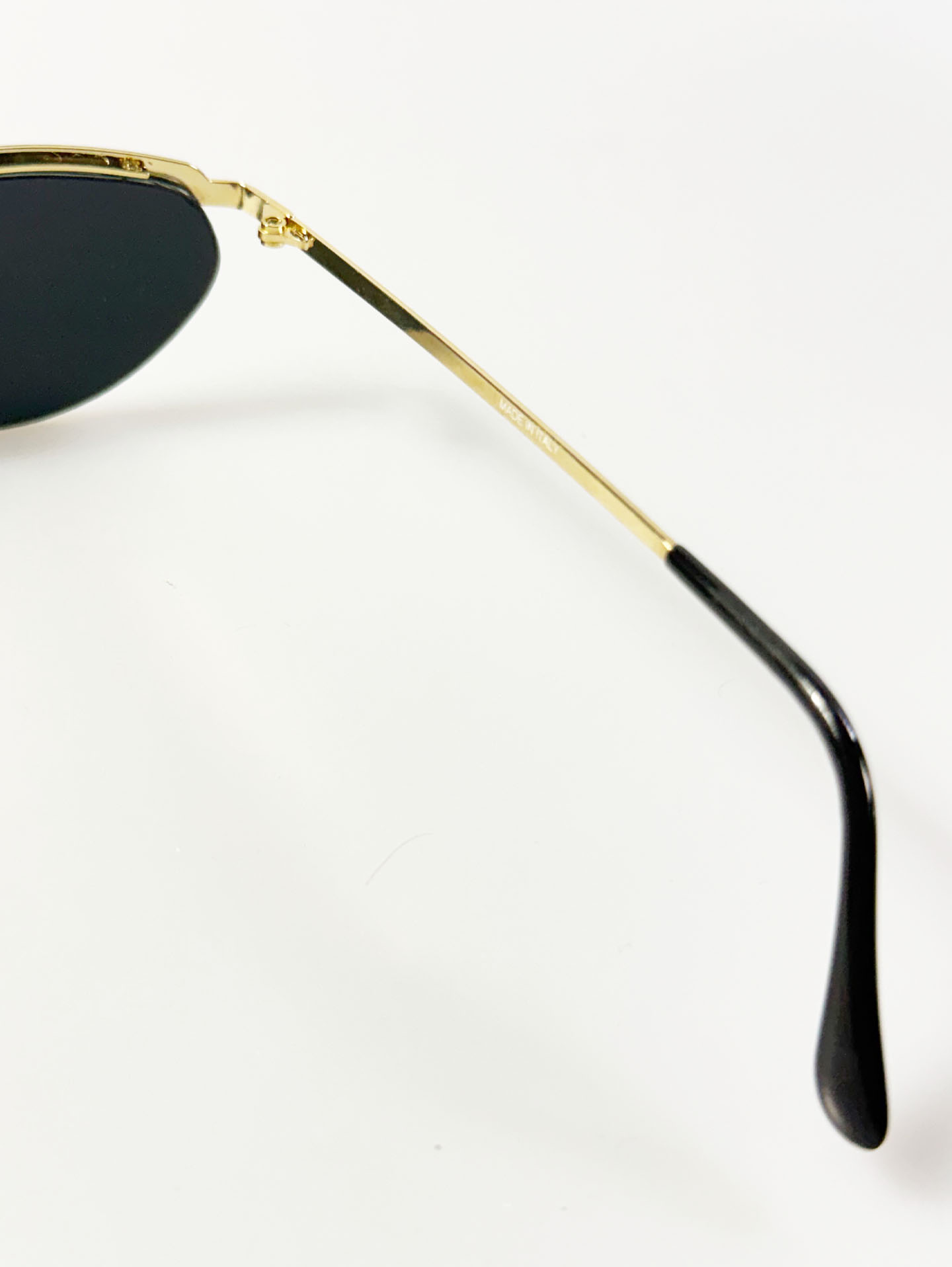 90's Gold Semi-Rimless Oval Metal Sunglasses
