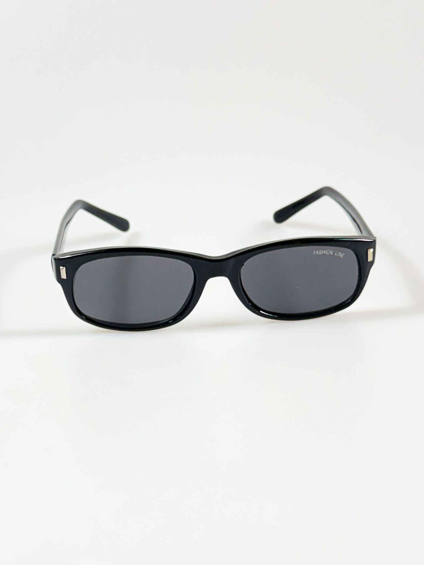90's FASHION LINE Black Bold Square Sunglasses