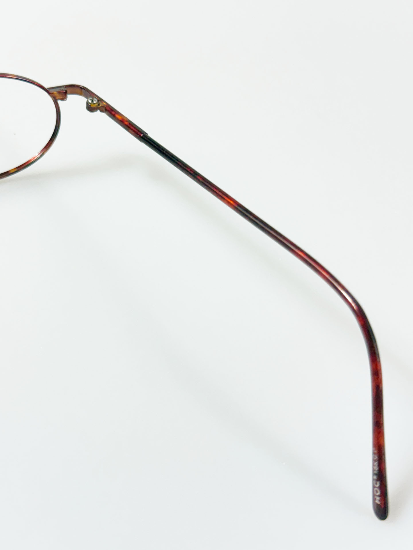 90’s HOC Tortoise Slim Oval Metal Frame Glasses