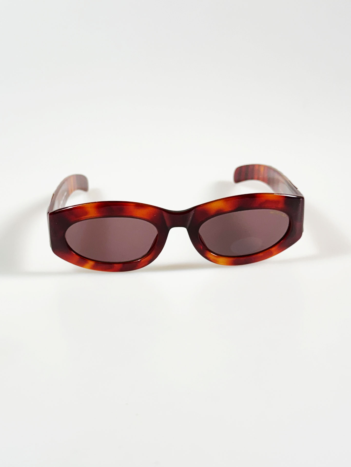 90's COUGAR Tortoiseshell Bold Oval Tint Sunglasses