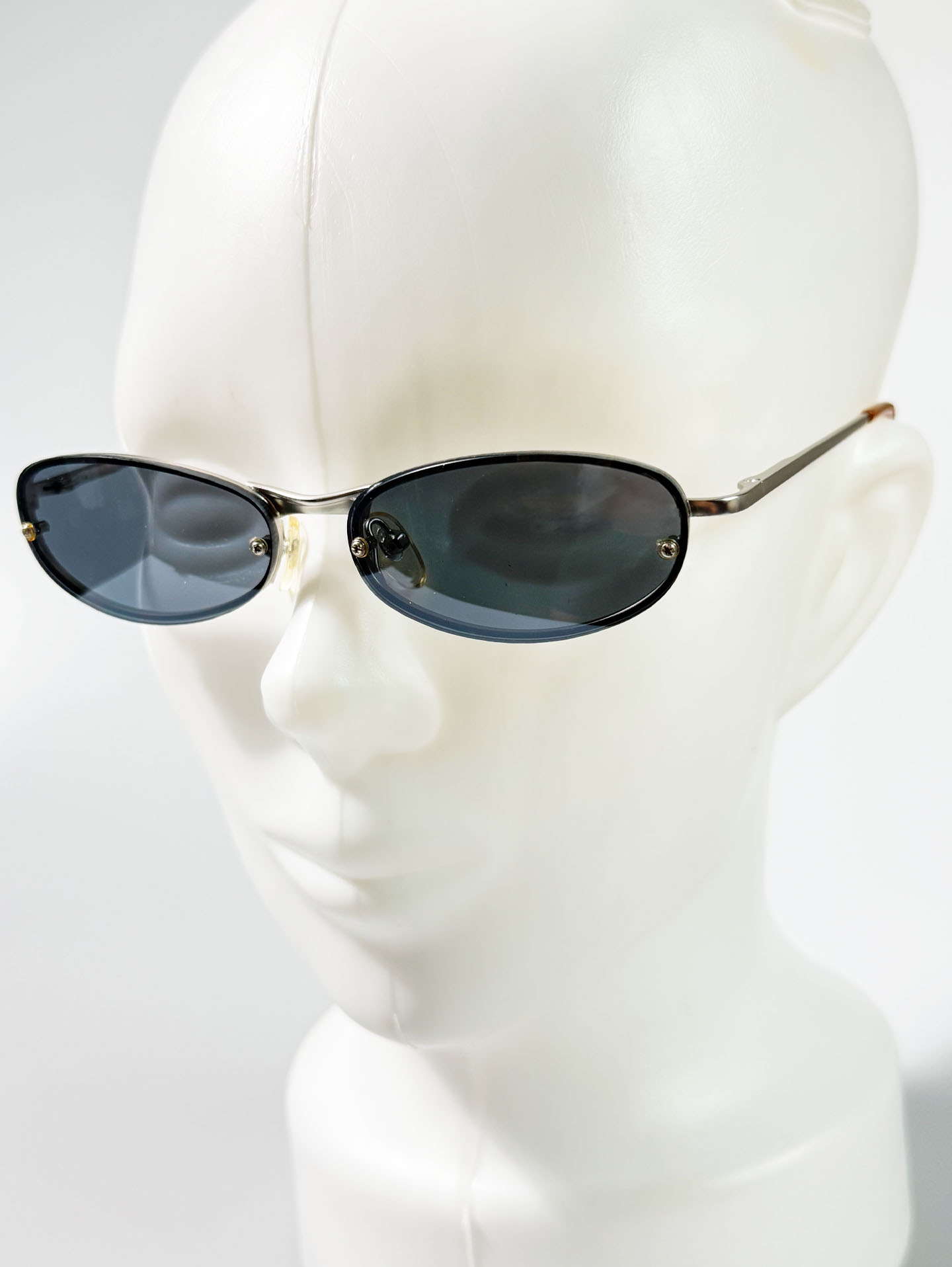 90's Silver Metal Rimless Slim Oval Sunglasses