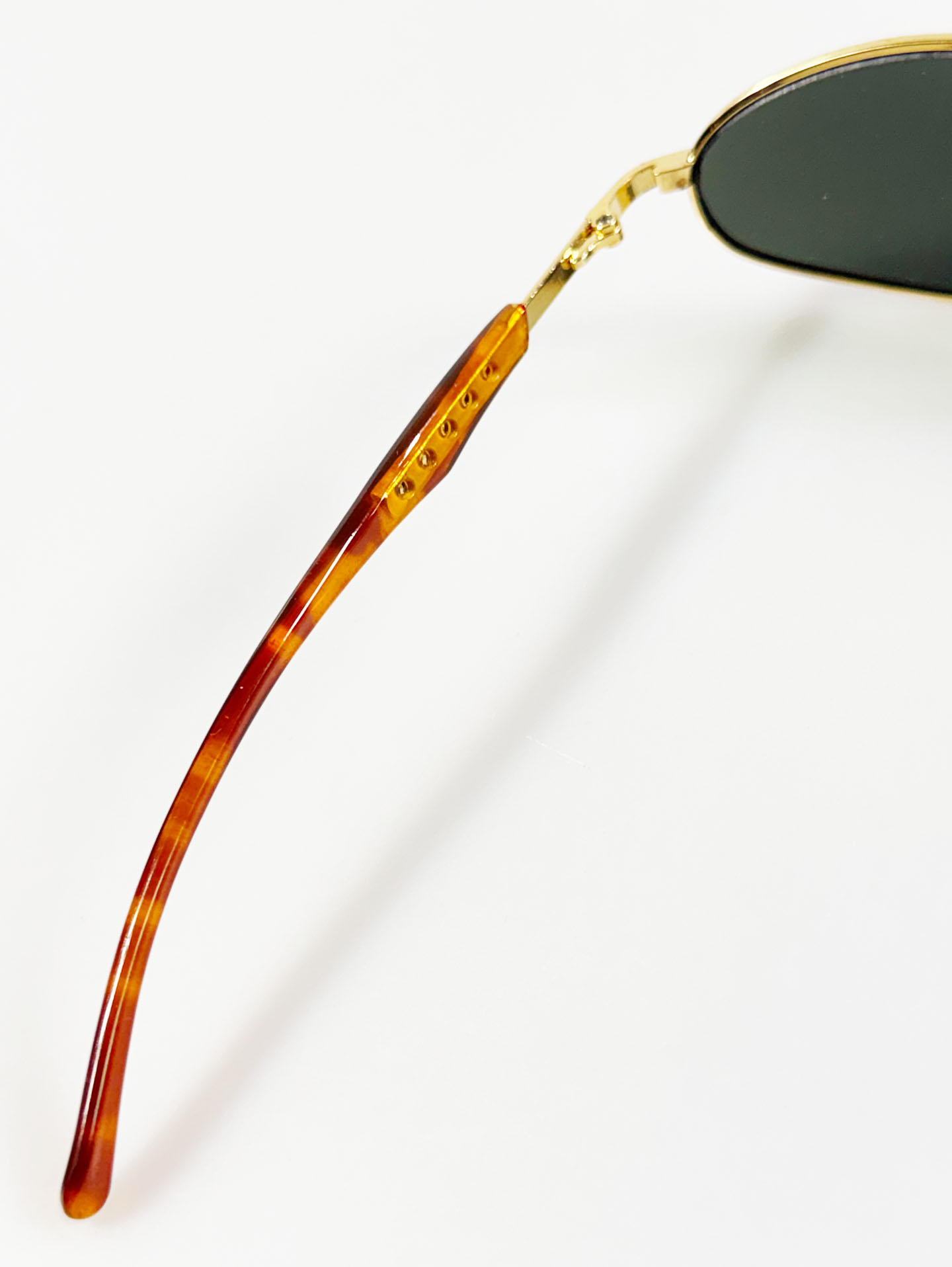 Gold Slim Oval Metal Frame Sunglasses