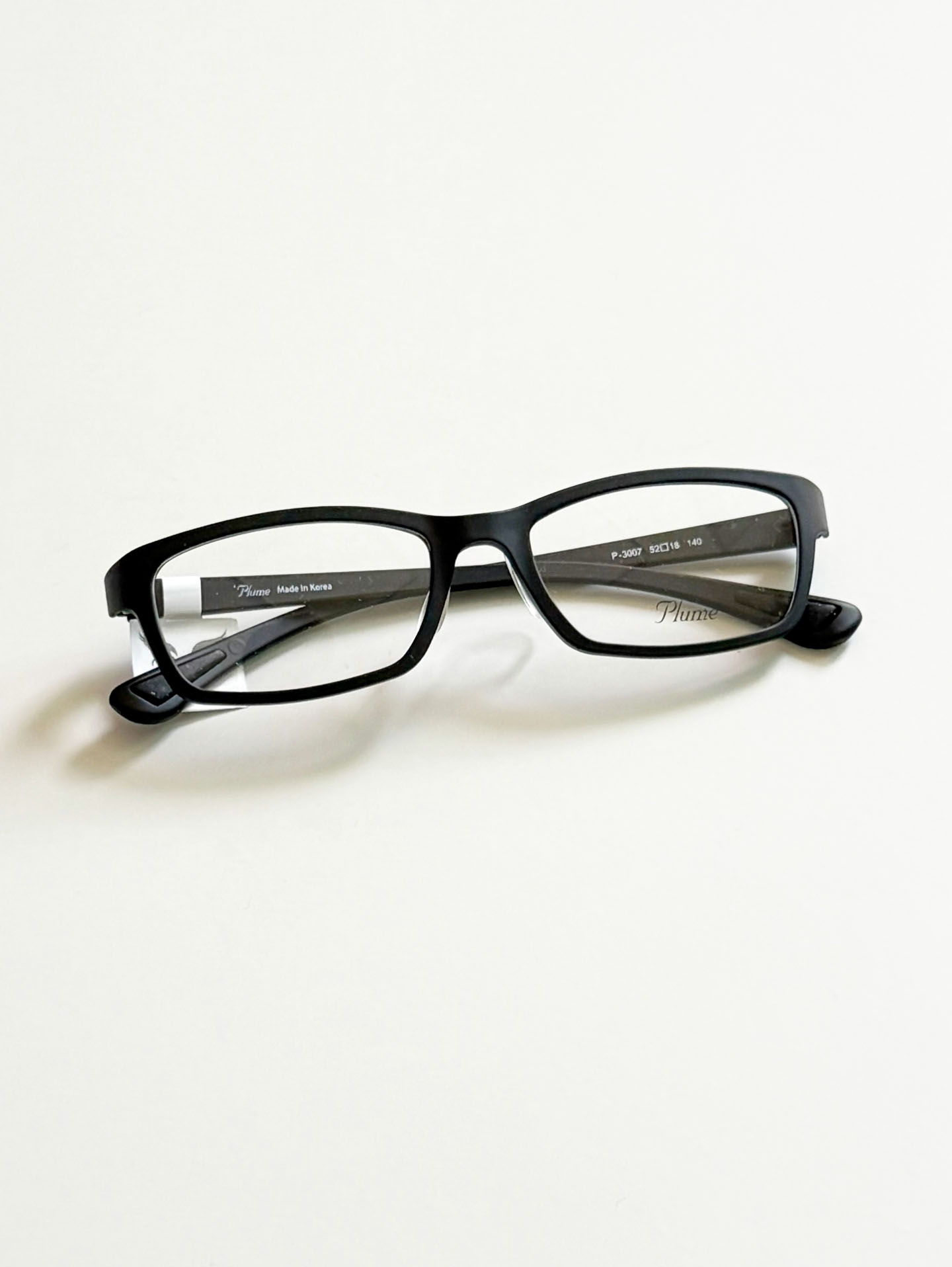 PLUME Lightweight Black Square Horn-Rim Frame Glasses