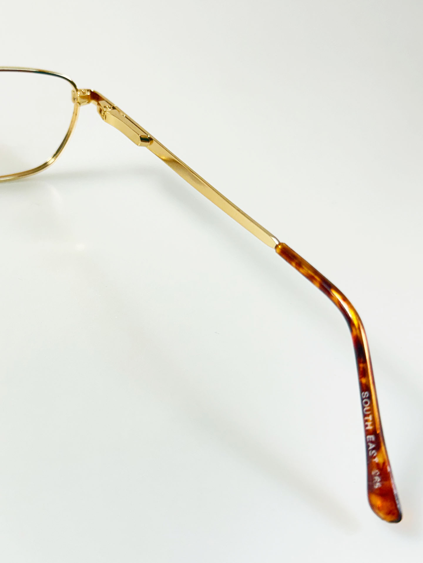 90's SOUTH EAST Gold Slim Square Metal Glasses