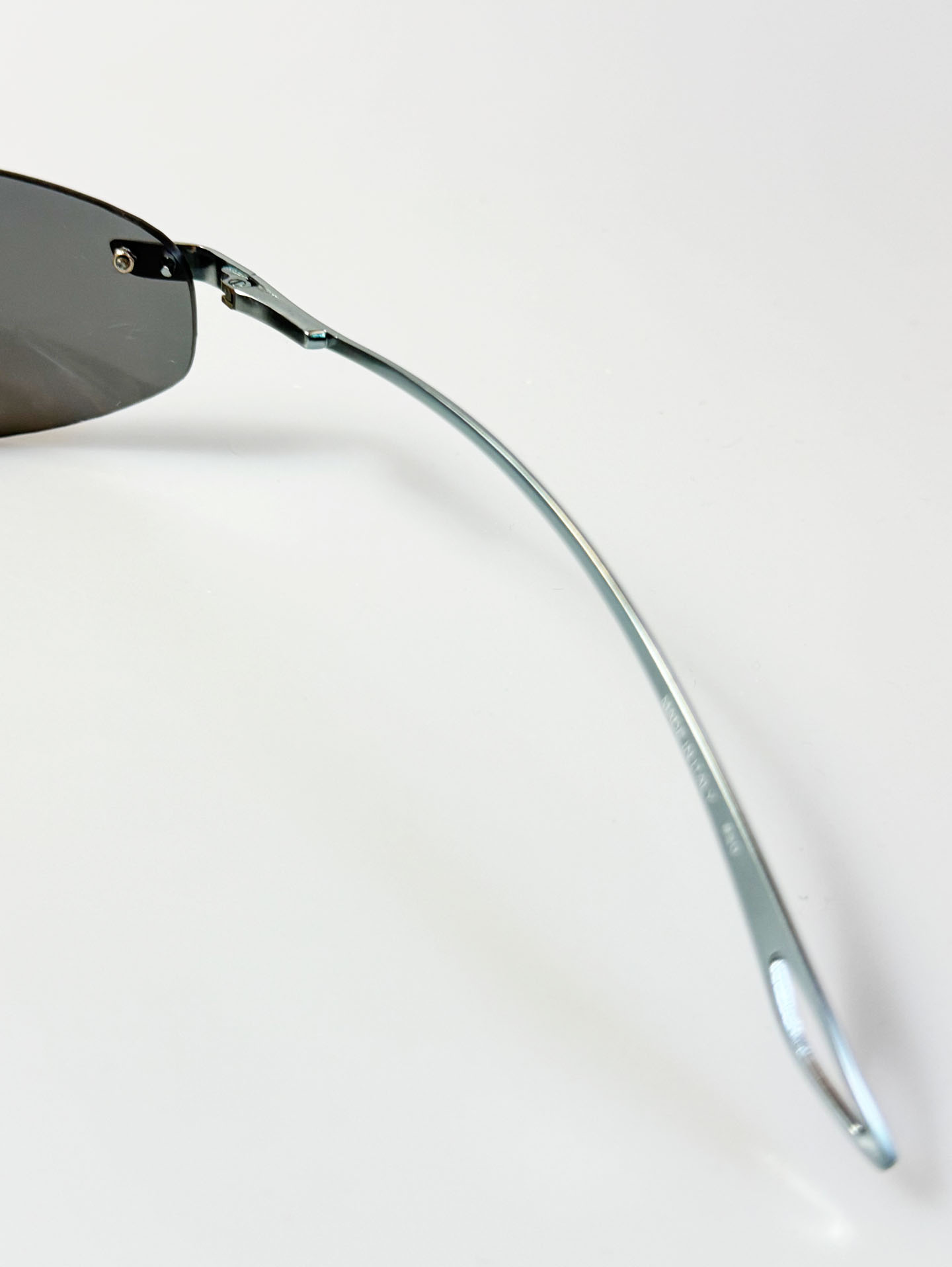 90s OKAY EYEWEAR Rimless Wraparound Blue Gray Metal Sunglasses