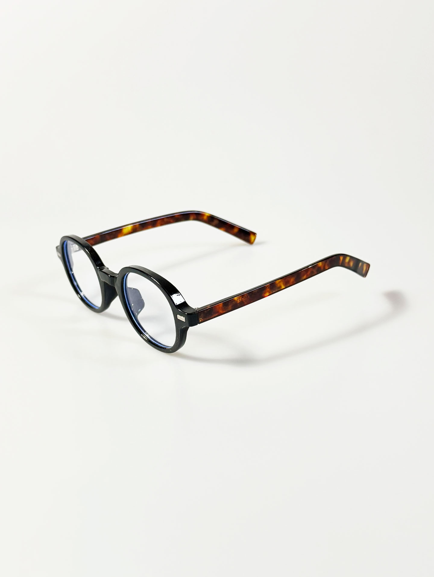 Bold Round Black Frame Sunglasses