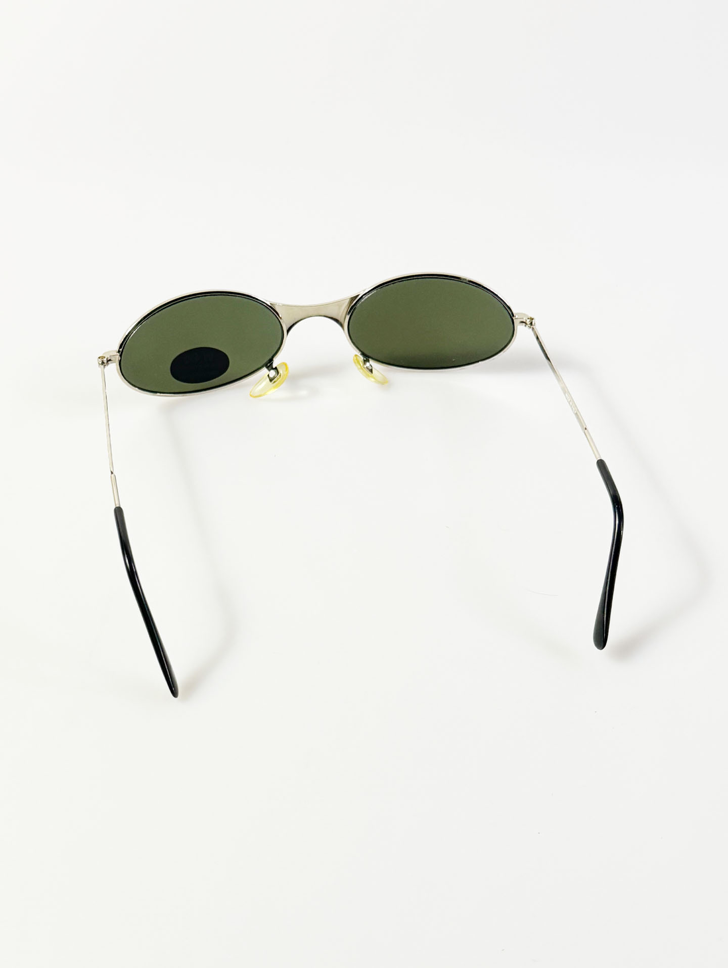 90's Silver Slim Oval Metal Sunglasses