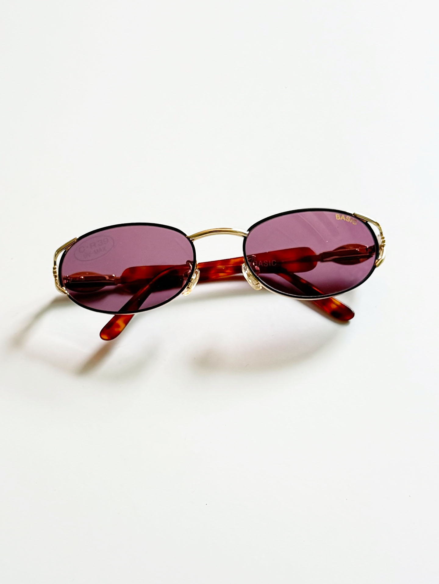 90's BASIC Gold Slim Oval Tint Metal Sunglasses