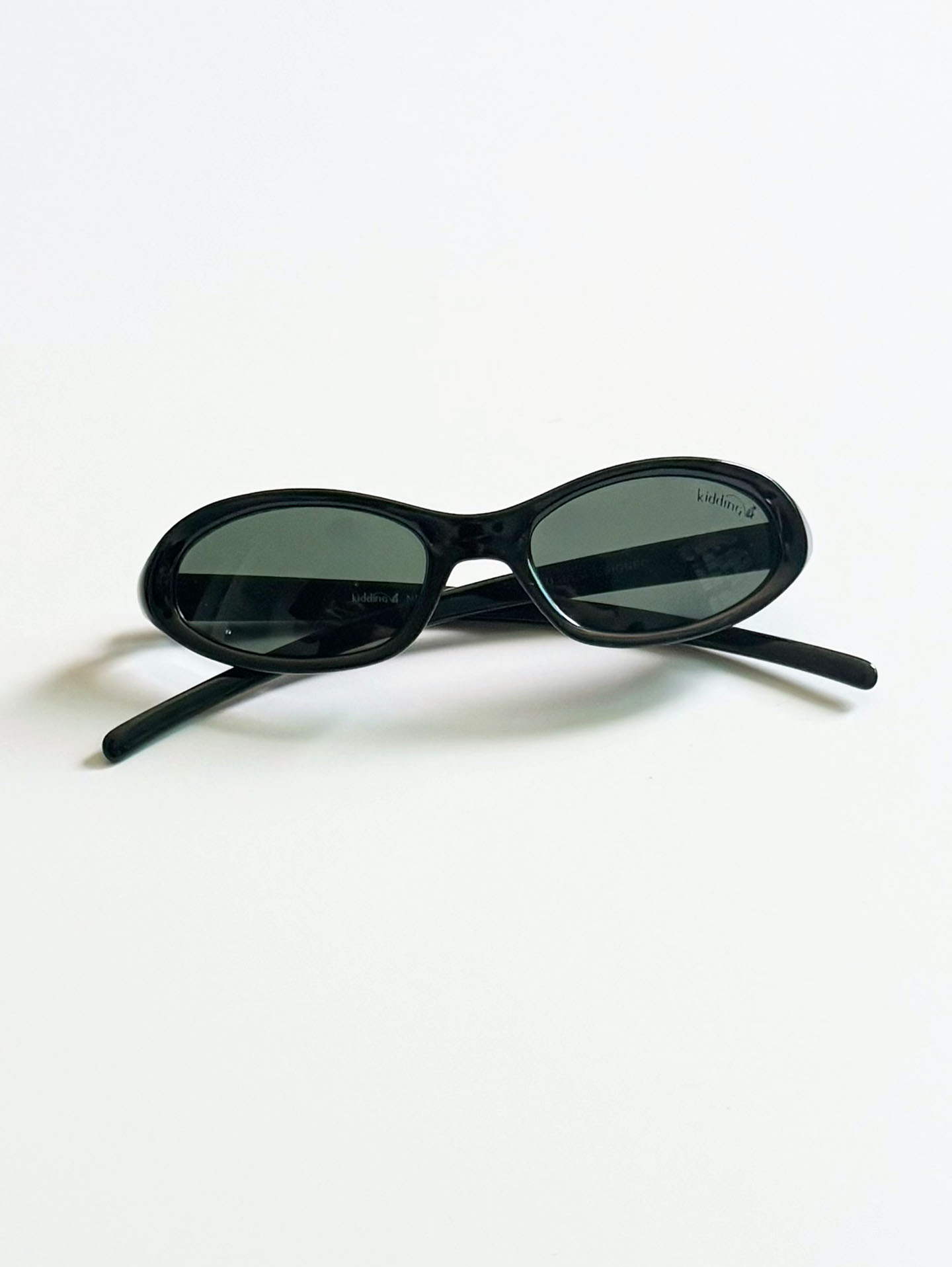 90's KIDDING Black Oval Wrap Sunglasses