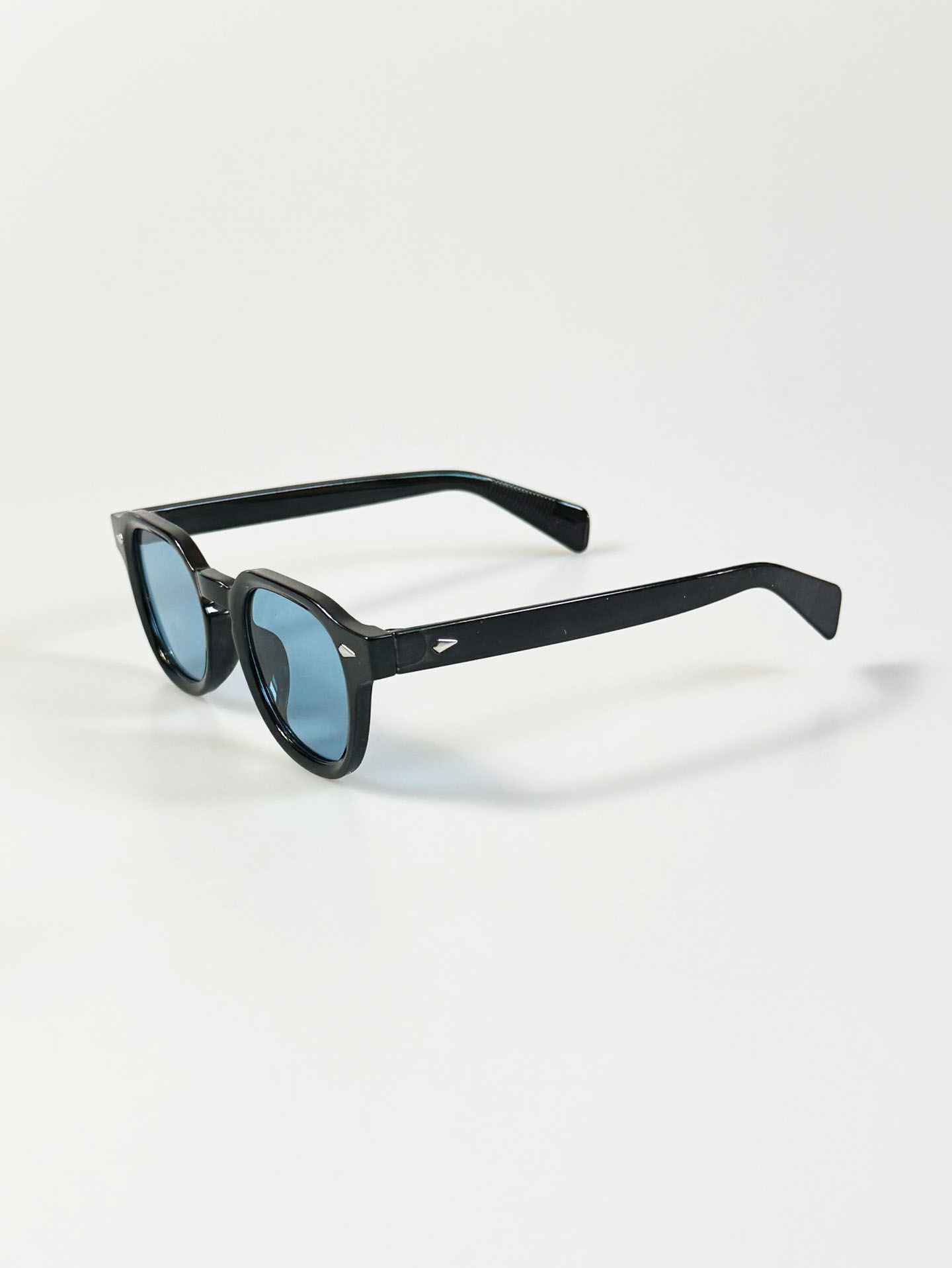 Glossy Black Oval Horn-Rim Tint Sunglasses
