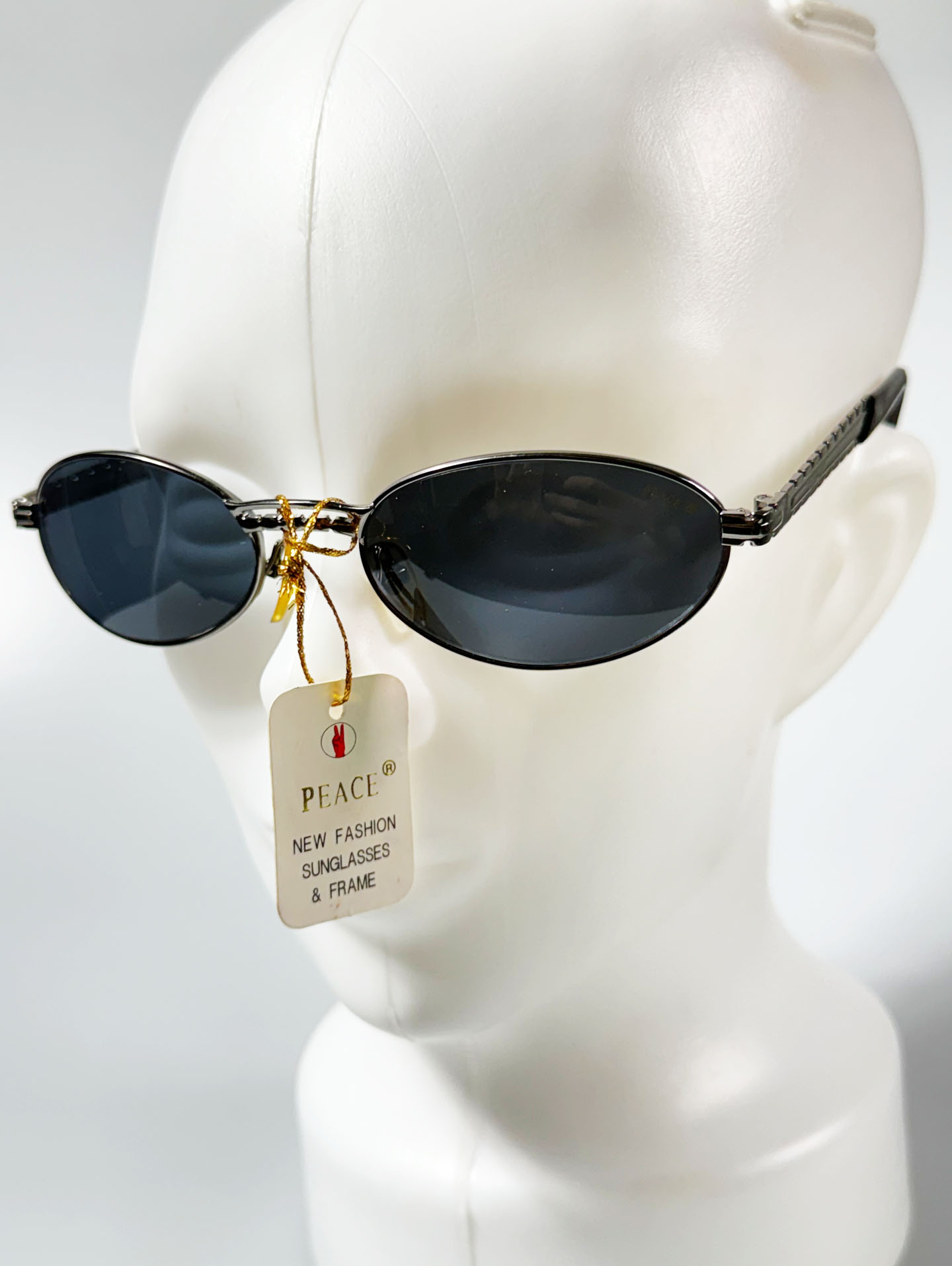 90's PEACE JAPAN Silver Razor-Temple Oval Metal Sunglasses