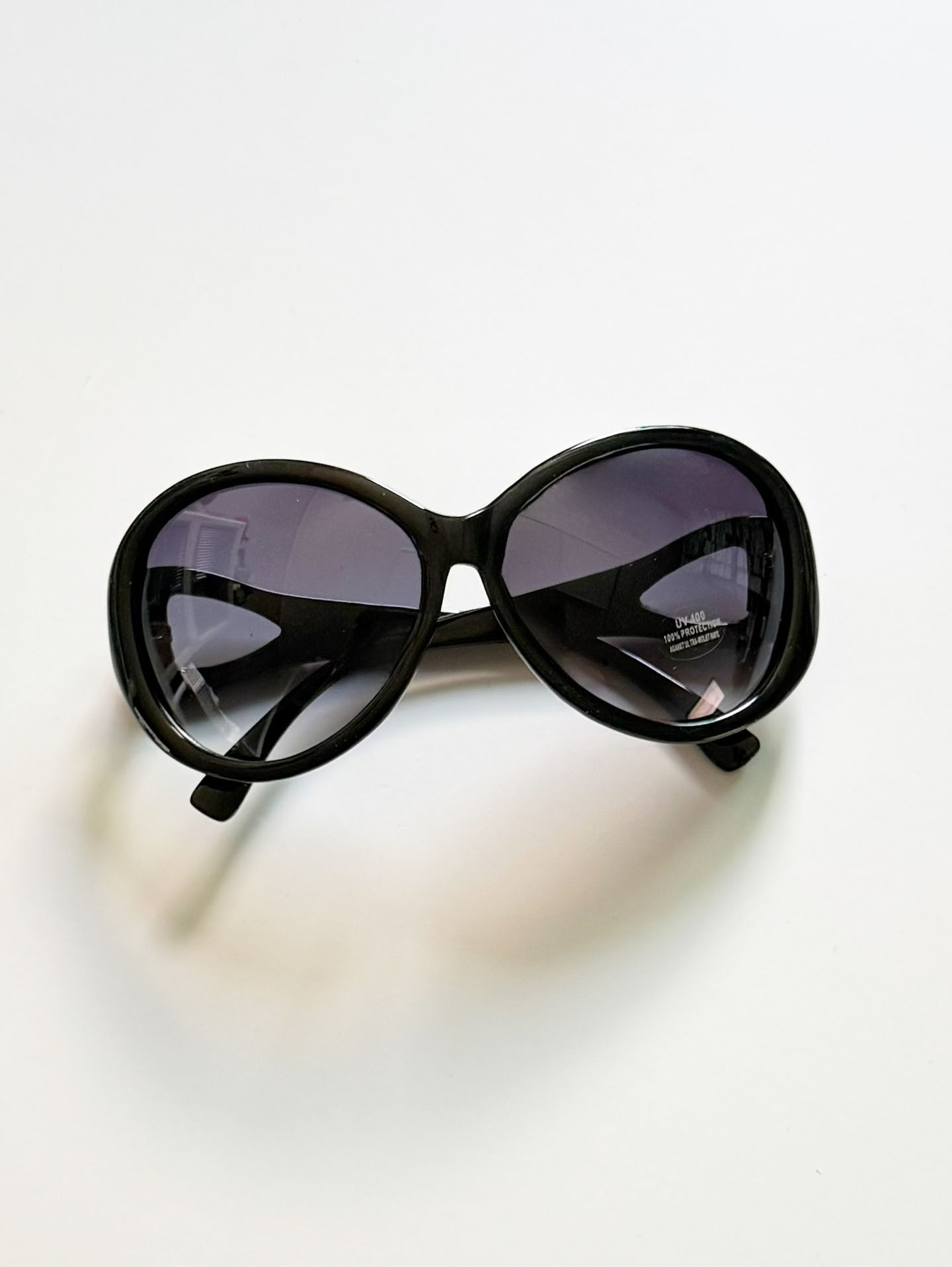 Black Oversized Bold Oval Sunglasses