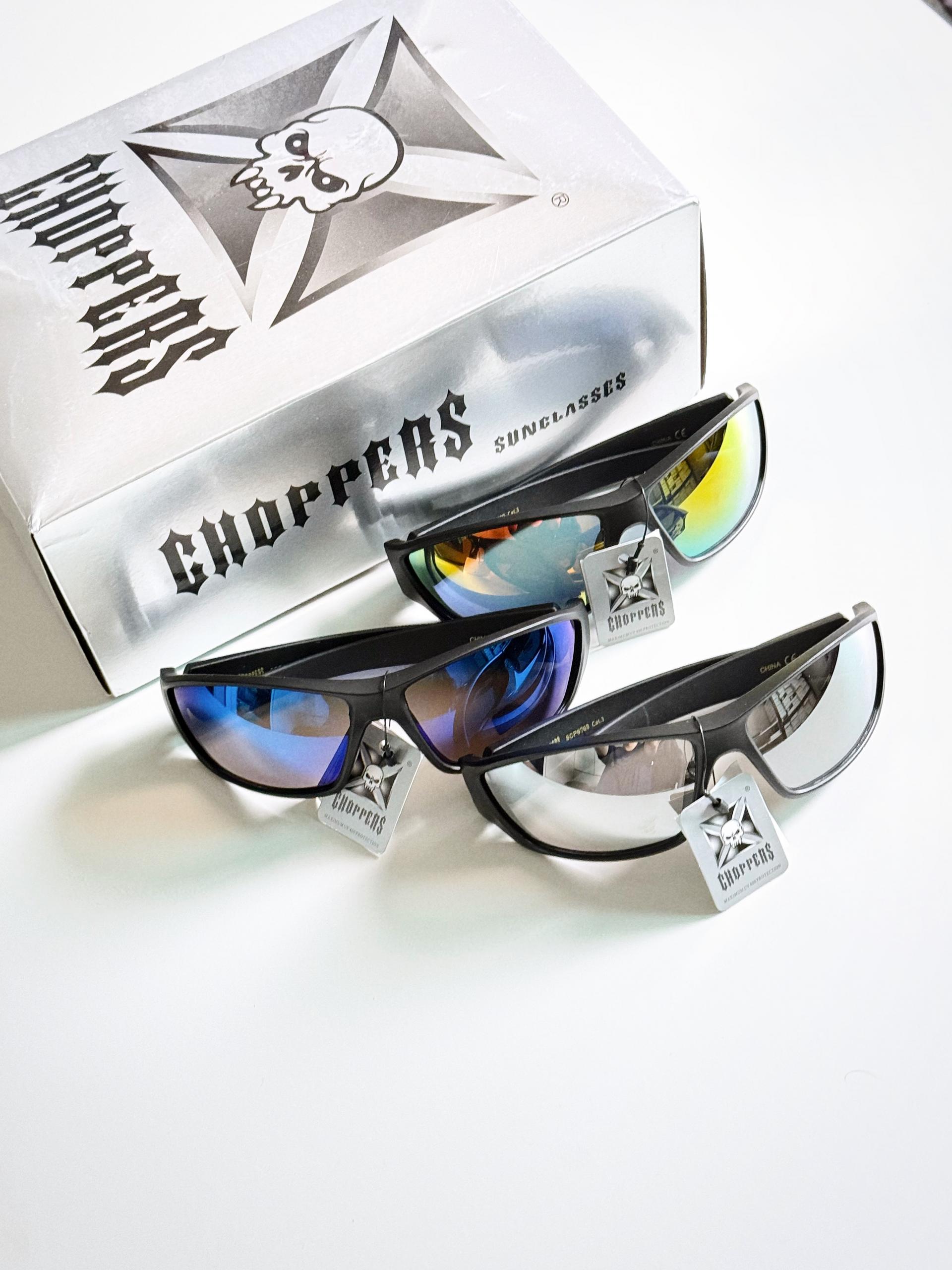 CHOPPERS Wraparound Matte Black Square Frame Sunglasses