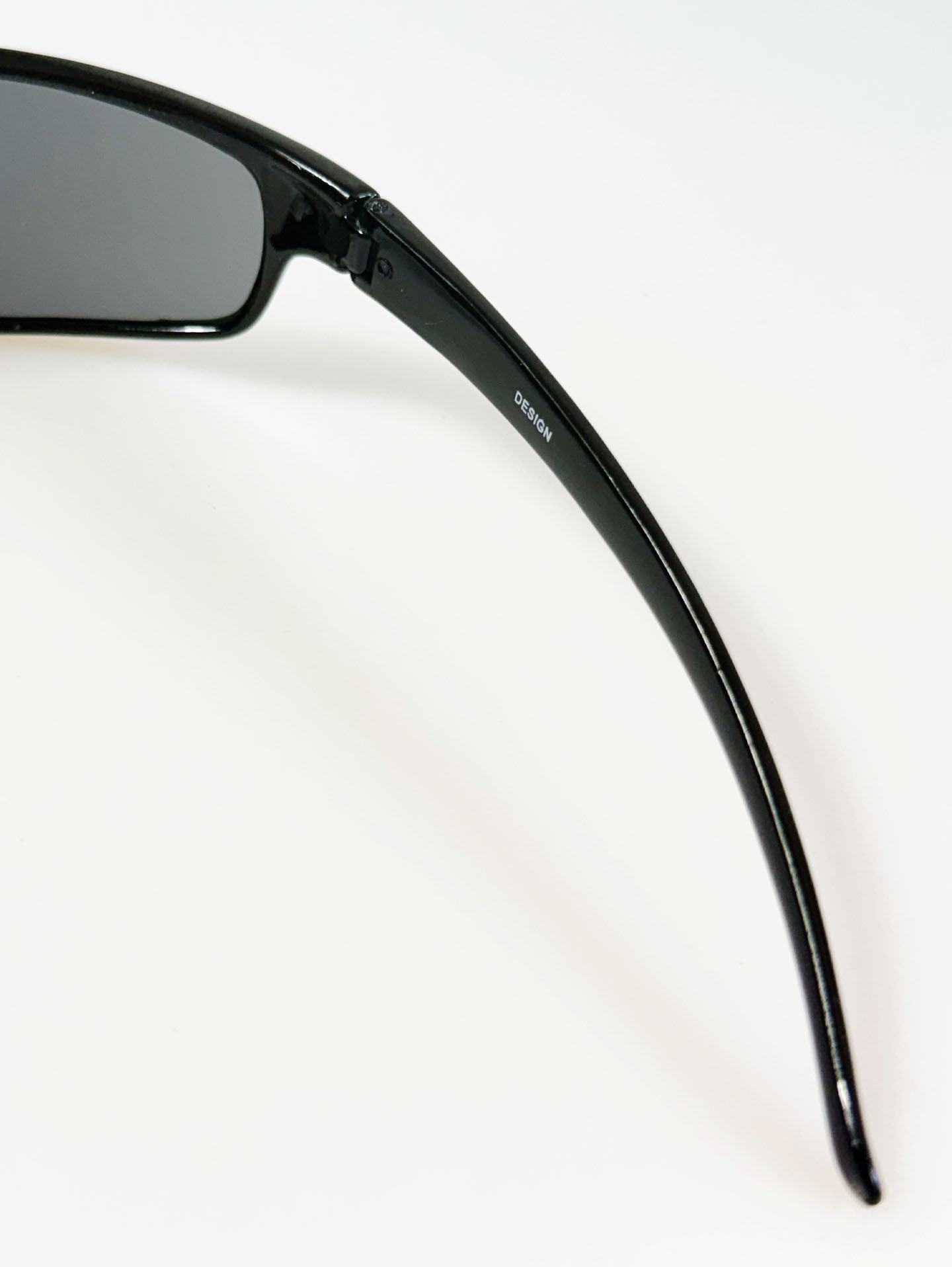 90's DESIGN Black Slim Square Wraparound Sunglasses