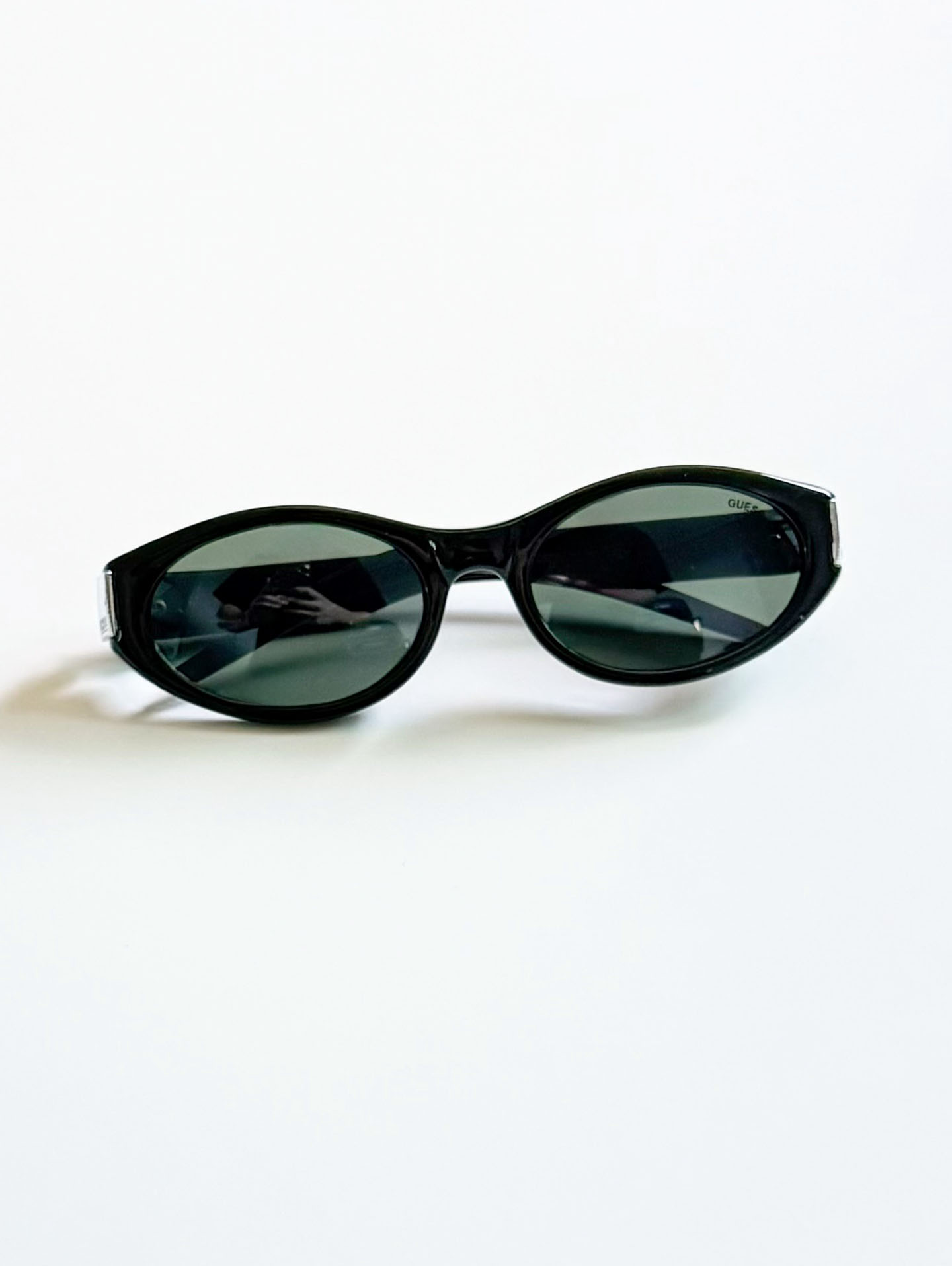 90's GUESS Black Bold Oval Sunglasses