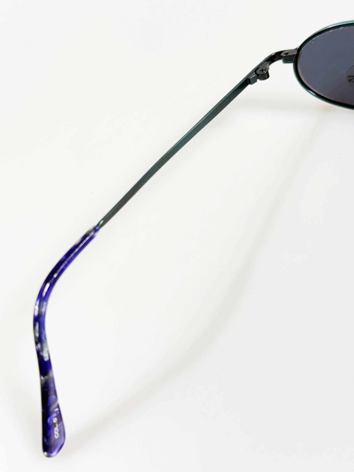 90's Christian Kevin Slim Oval Metal Frame Sunglasses