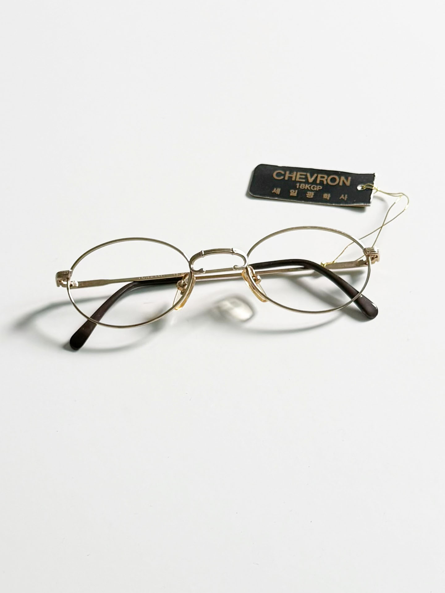 90's CHEVRON Gold Slim Oval Metal Frame Glasses
