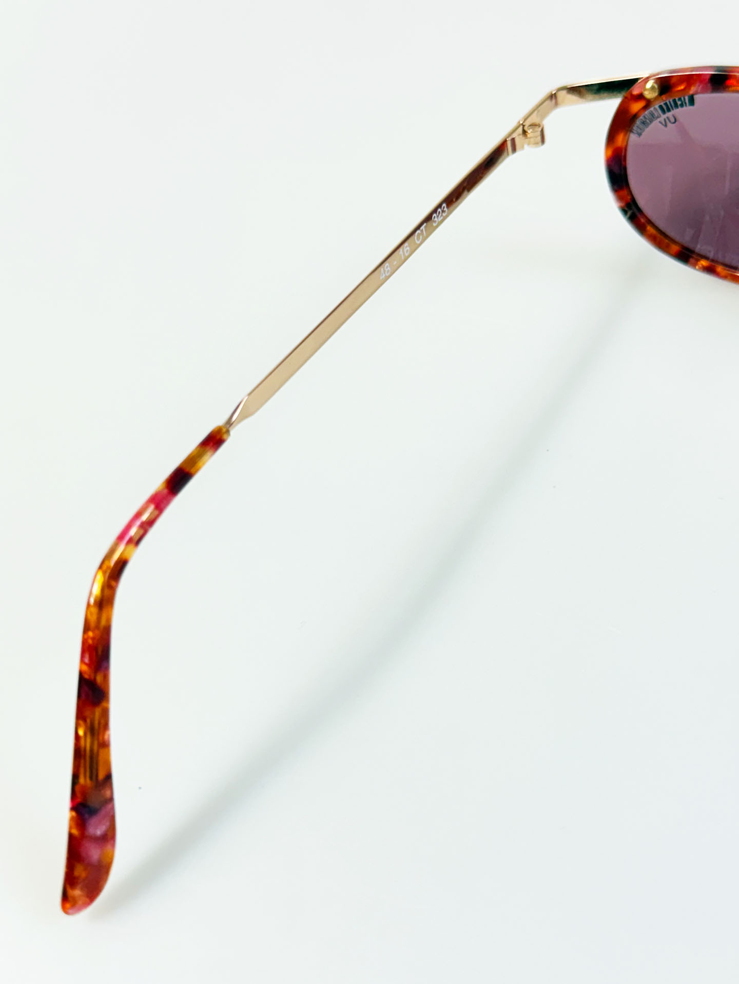90's MICHIKO LONDON Tortoiseshell Oval Gold Metal Tint Sunglasses