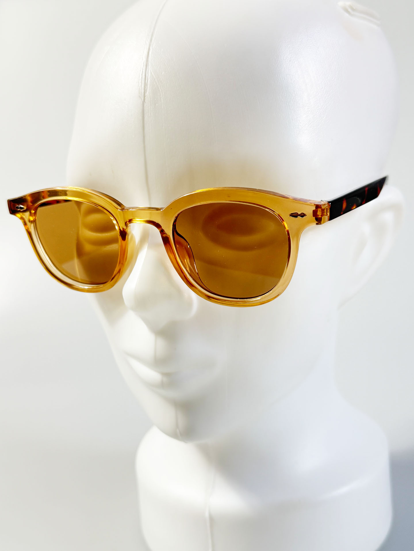 Clear Amber Bold Oval Tint Sunglasses
