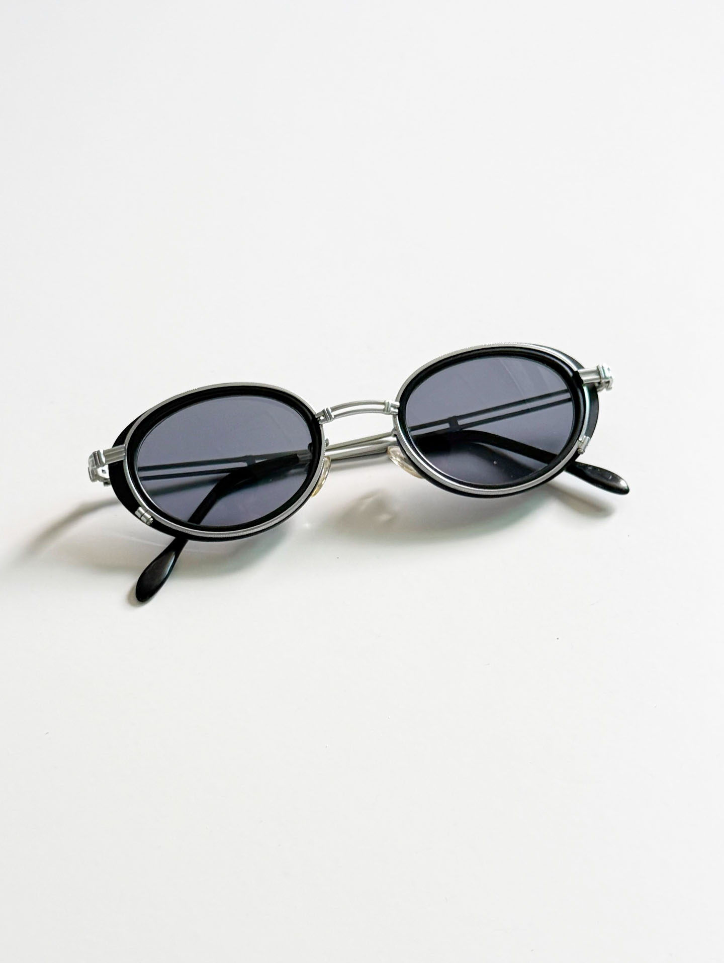 90's Silver & Black Layered Oval Metal Sunglasses