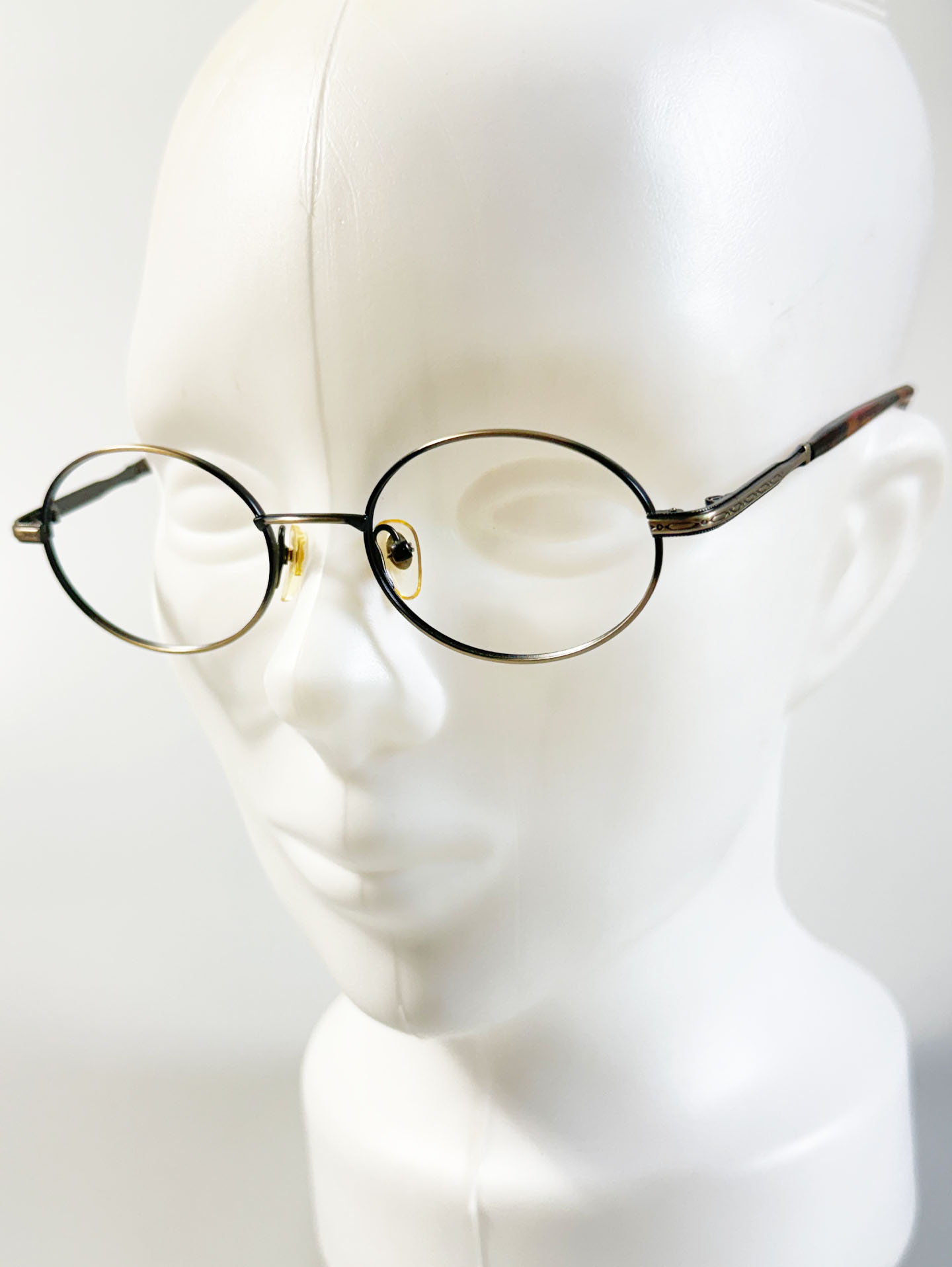 90's OPERA Antique Gold & Black Two-Tone Oval Metal Glasses