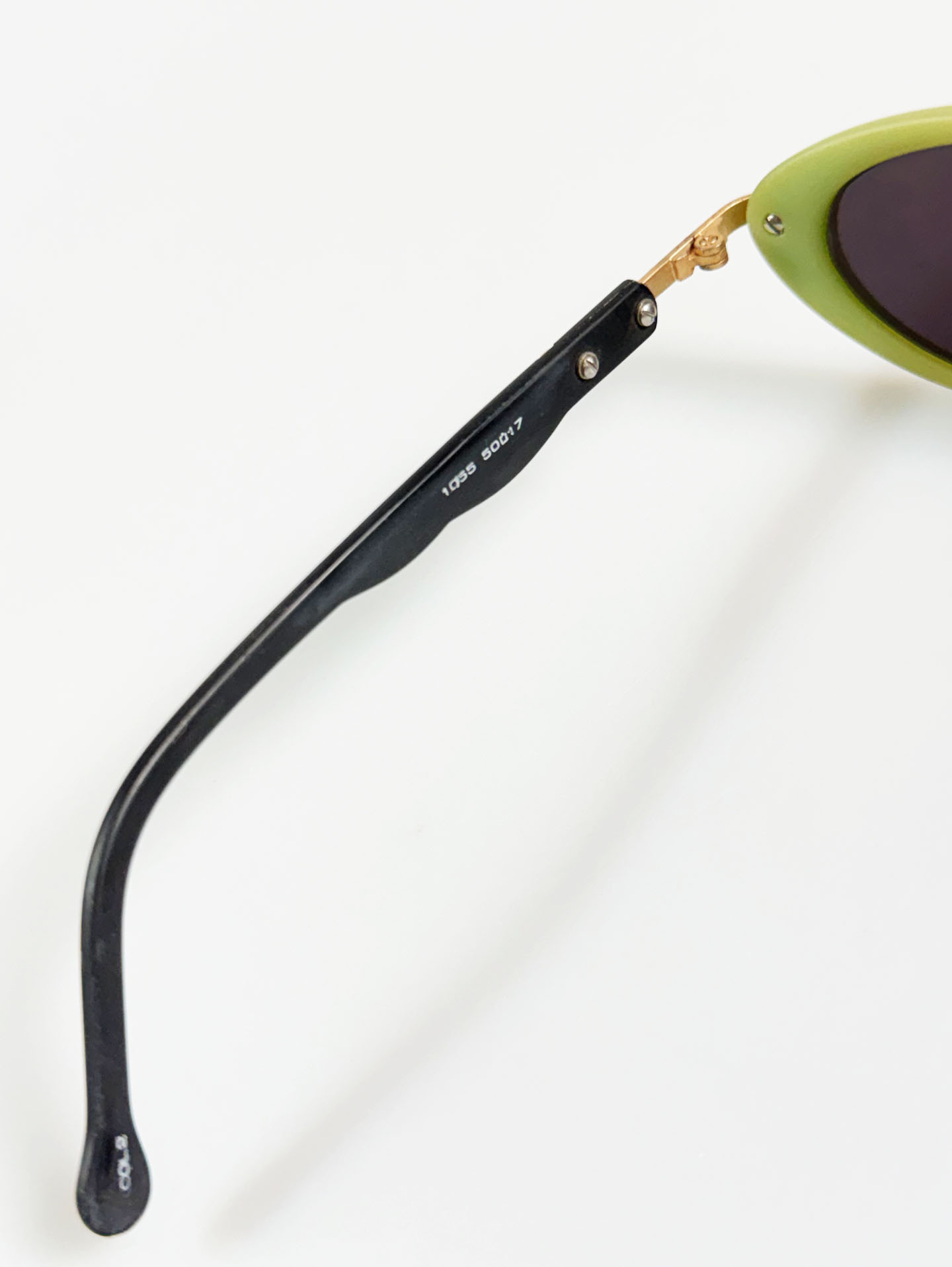 90's Christian Kevin Bold Oval Frame Sunglasses