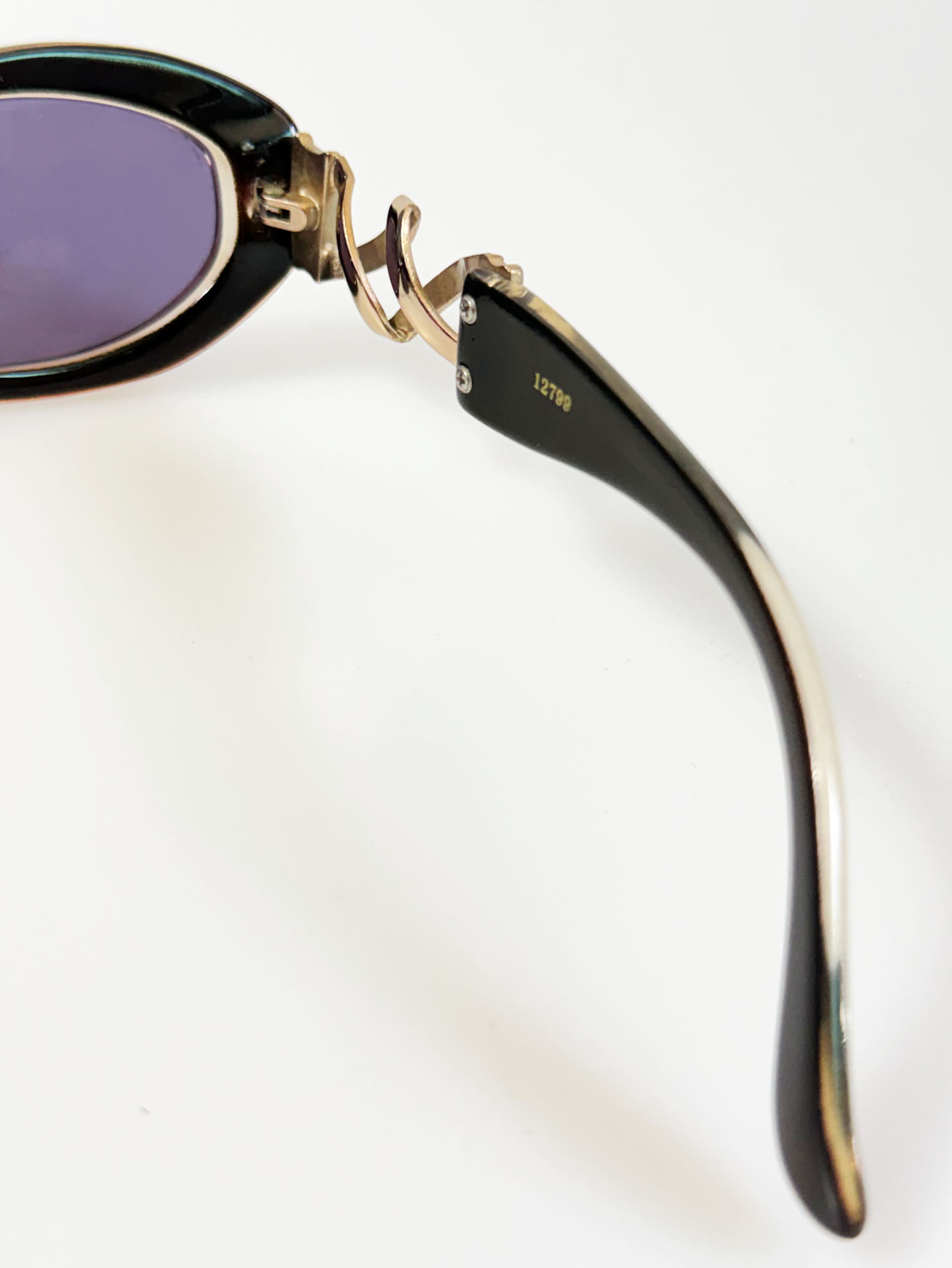 90's WANBAOLONG Bold Oval Tint Sunglasses