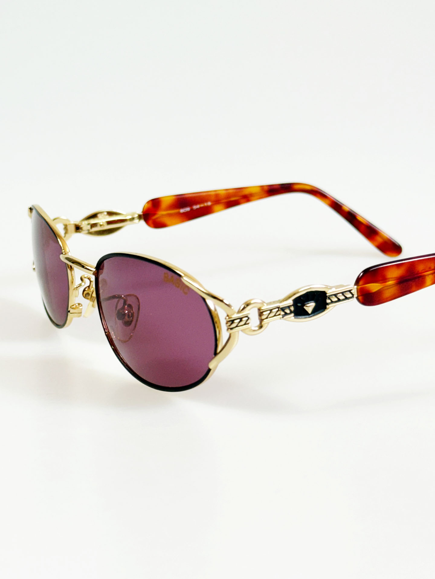 90's BASIC Gold Slim Oval Tint Metal Sunglasses