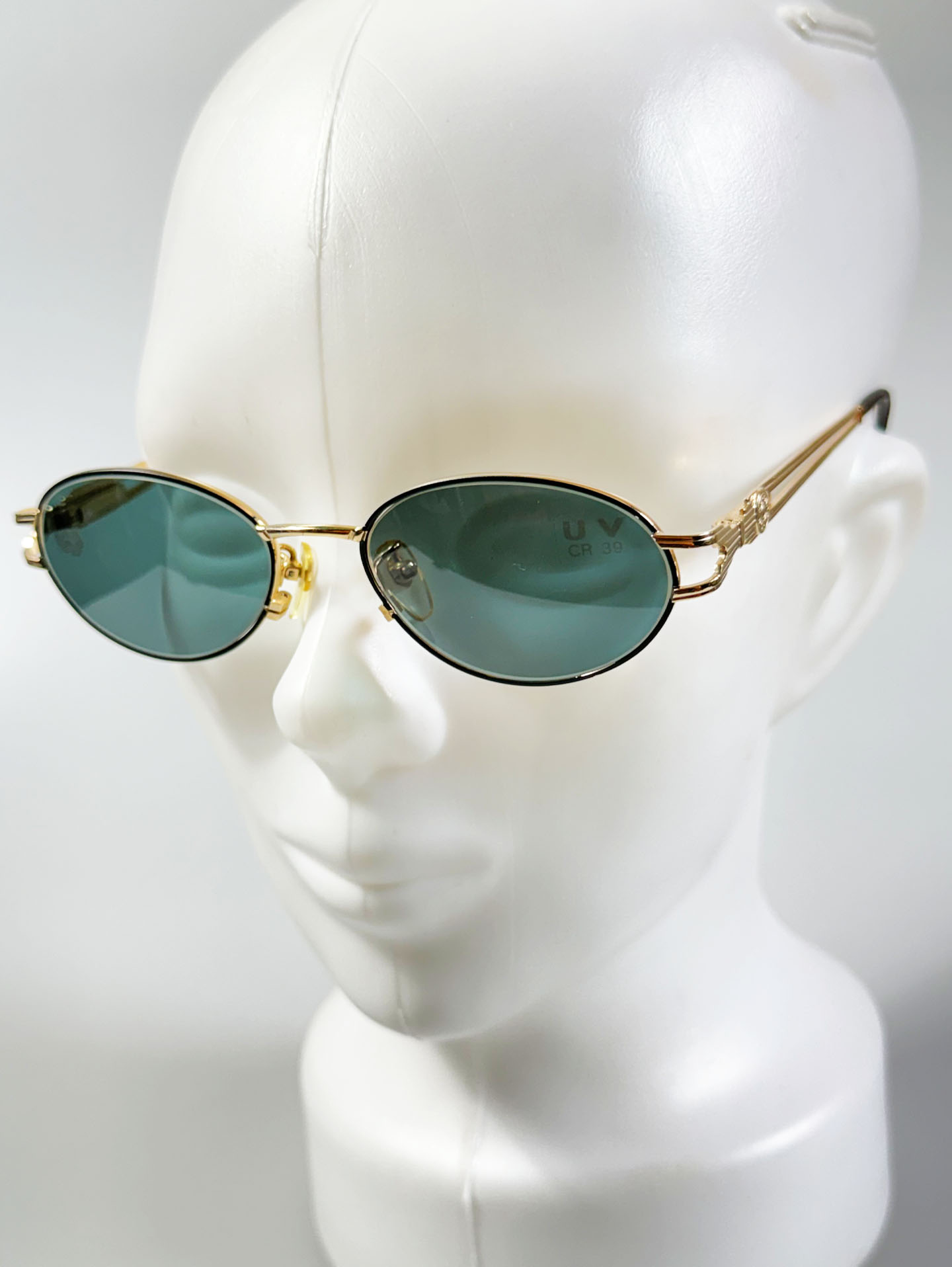 90's MATTIAS Gold Slim Oval Metal Sunglasses