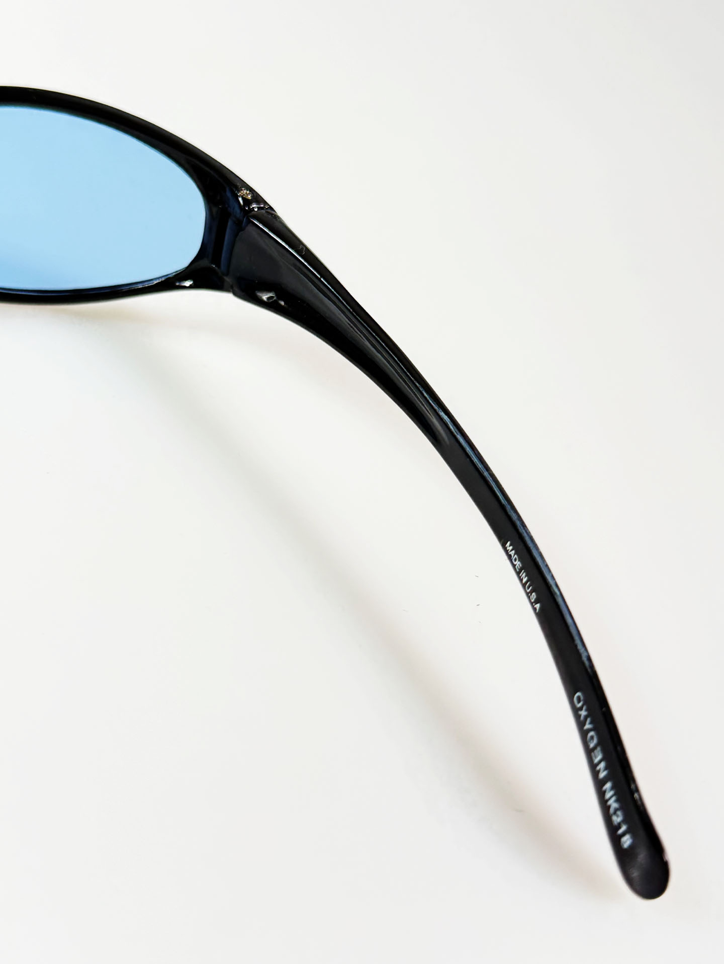 90's OXYGEN Black Wraparound Oval Tint Sunglasses