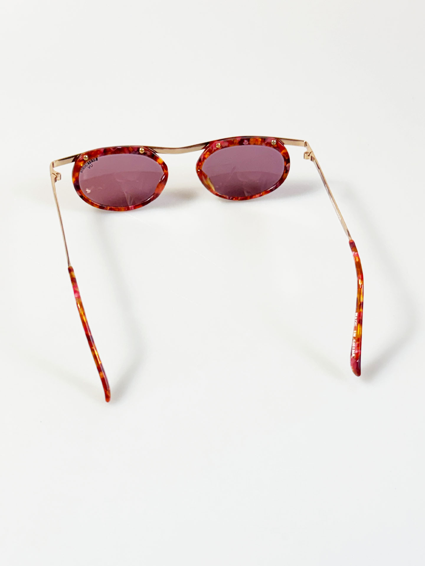 90's MICHIKO LONDON Tortoiseshell Oval Gold Metal Tint Sunglasses