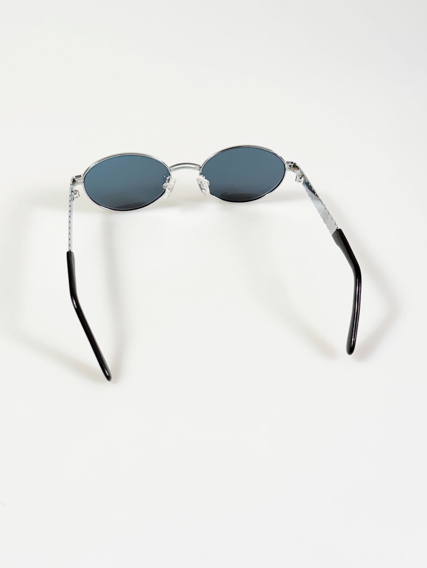 90's Silver Slim Oval Metal Sunglasses