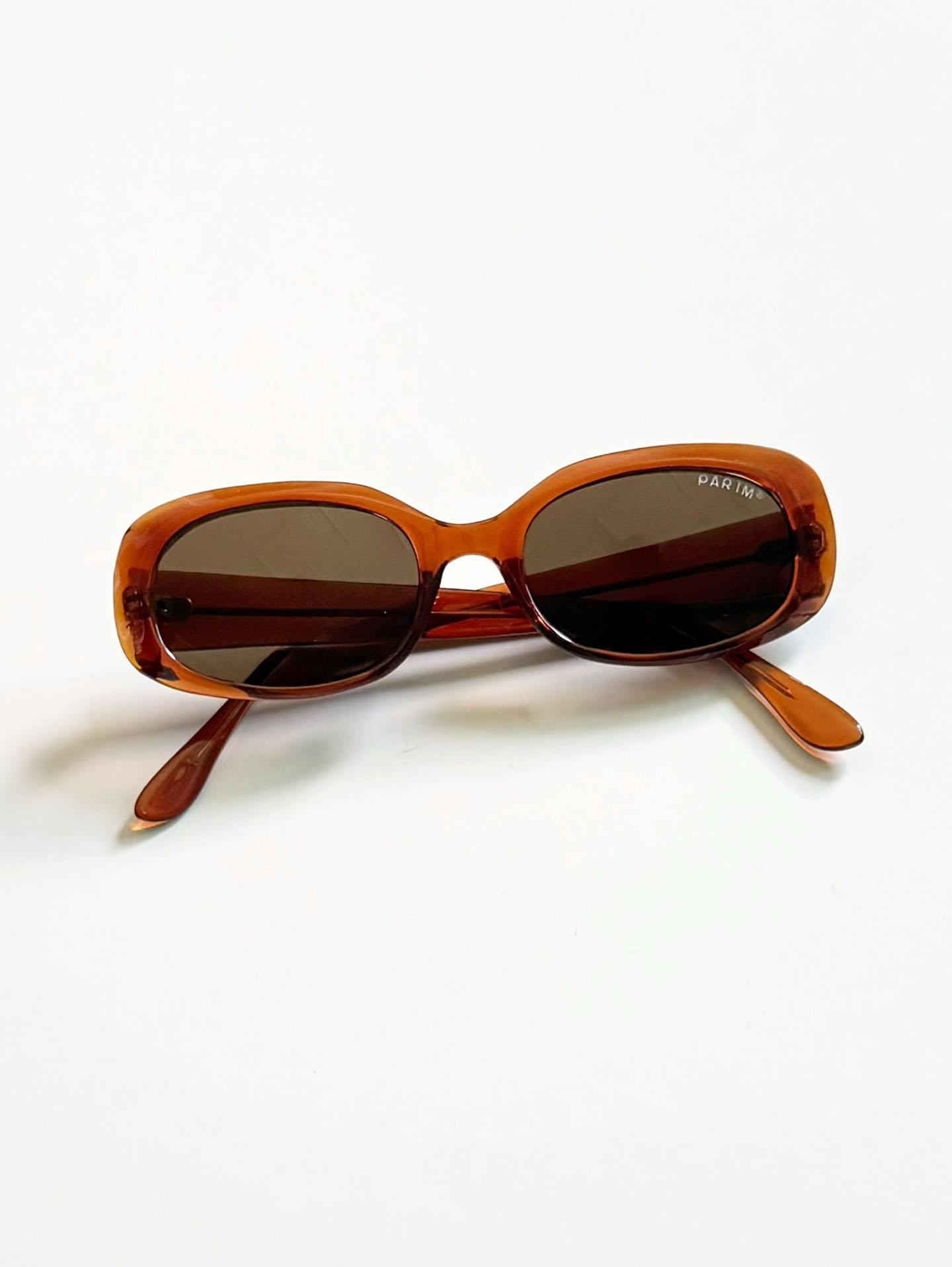 PARIM Translucent Amber Bold Oval Tint Sunglasses