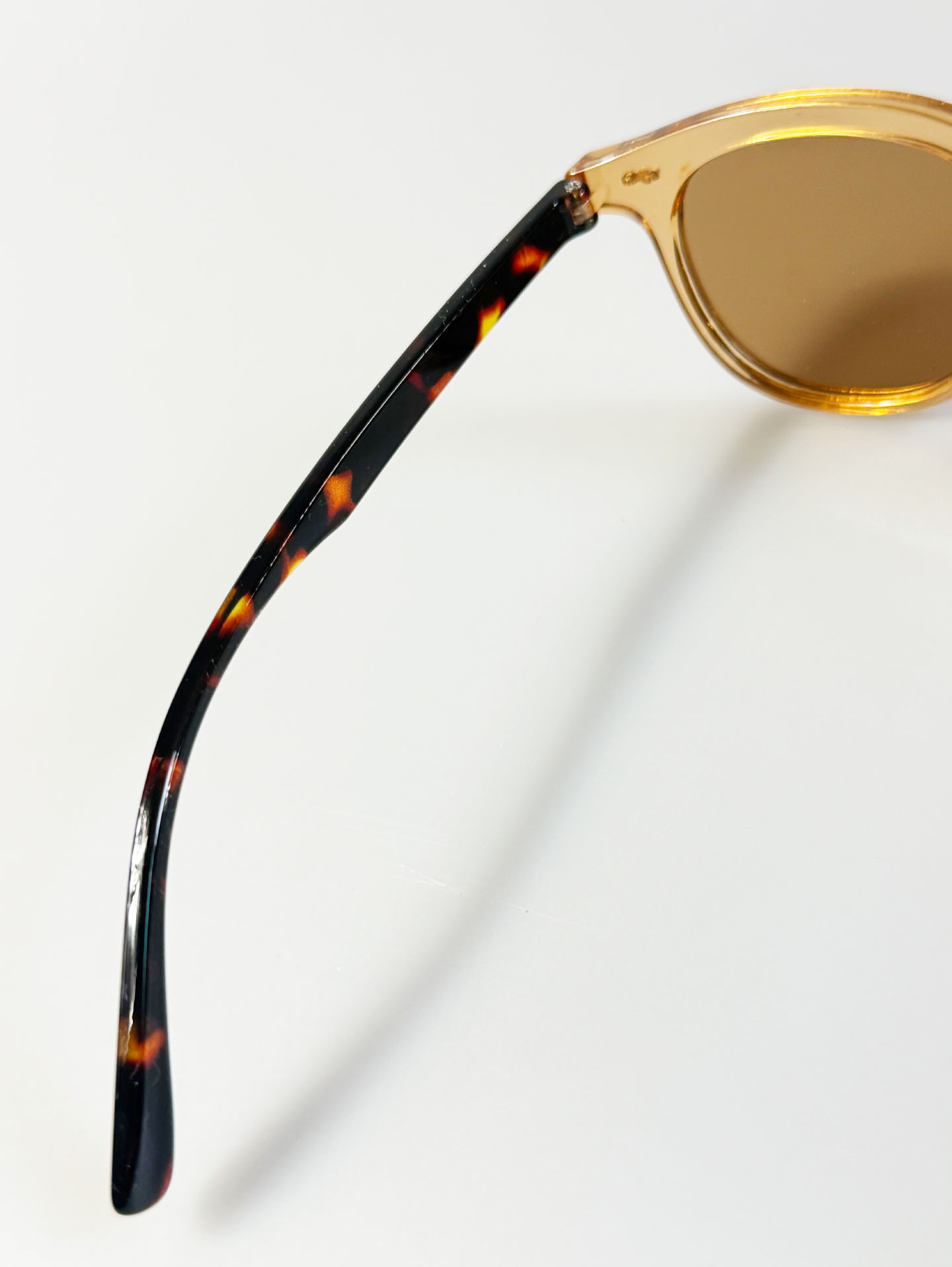 Clear Amber Bold Oval Tint Sunglasses