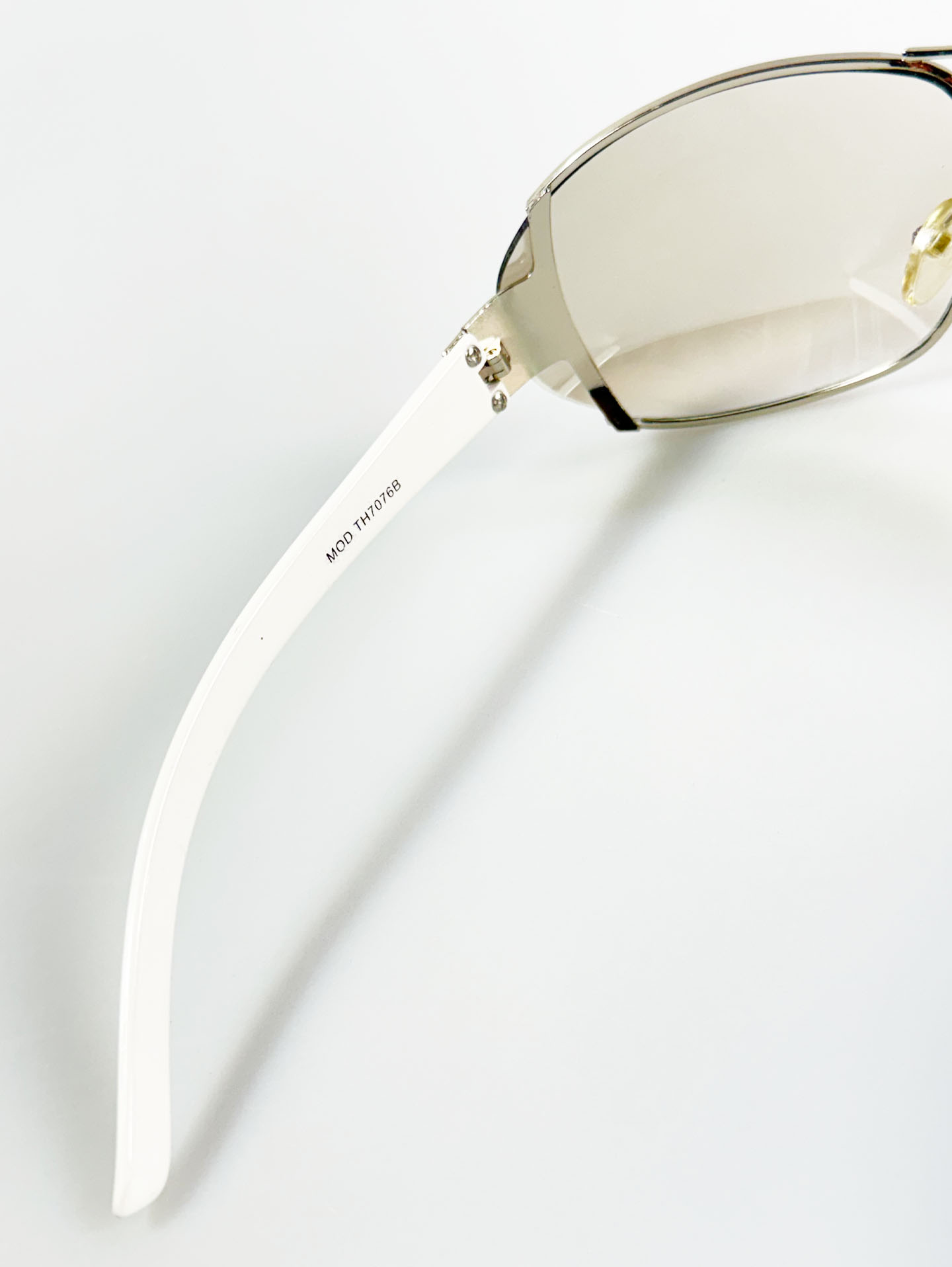 Aviator Semi-Rimless Metal Tint Sunglasses