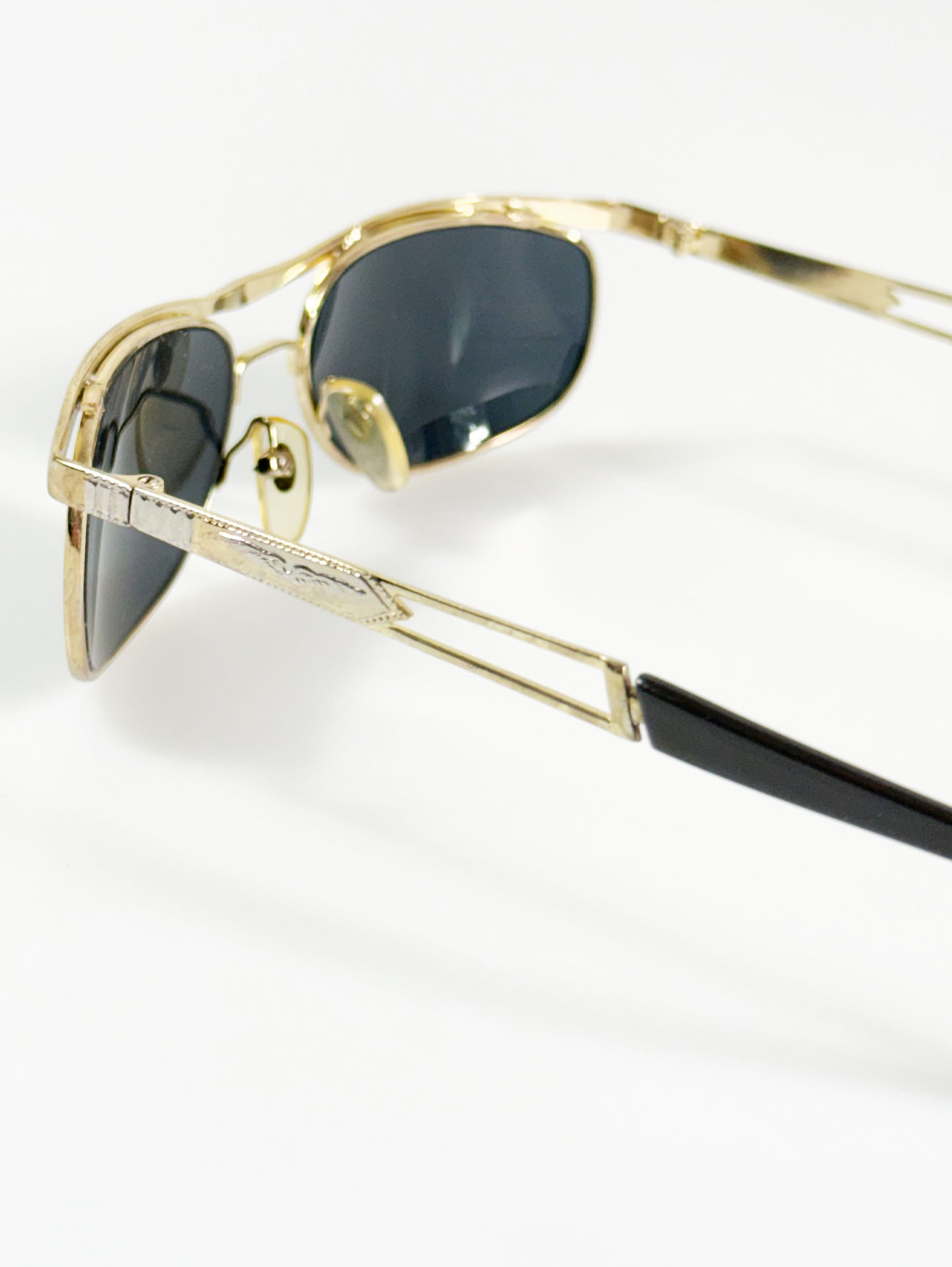 90's CHINI Gold Double Bridge Square Metal Frame Sunglasses