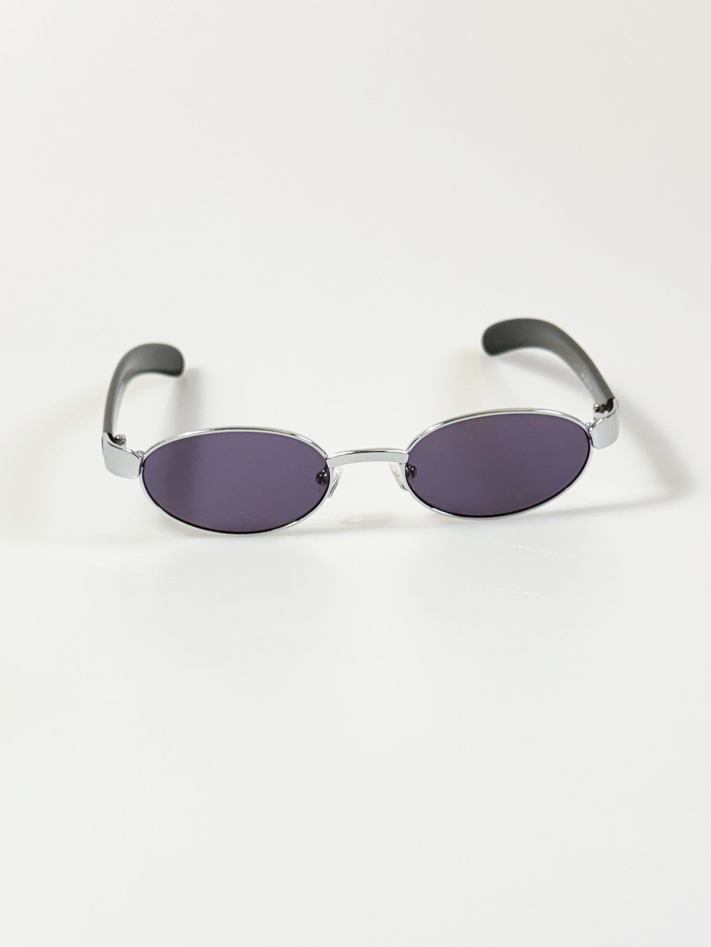 90's PLUS Silver Oval Metal Frame Tint Sunglasses