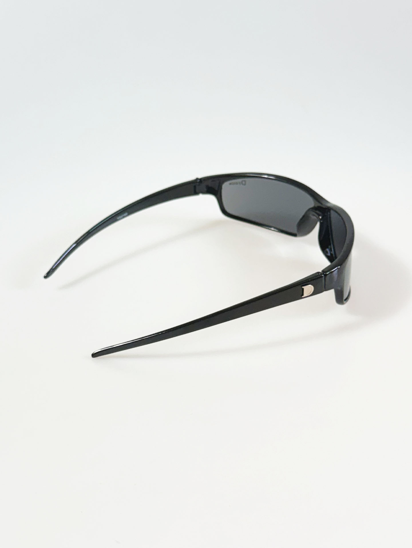 90's DESIGN Black Slim Square Wraparound Sunglasses