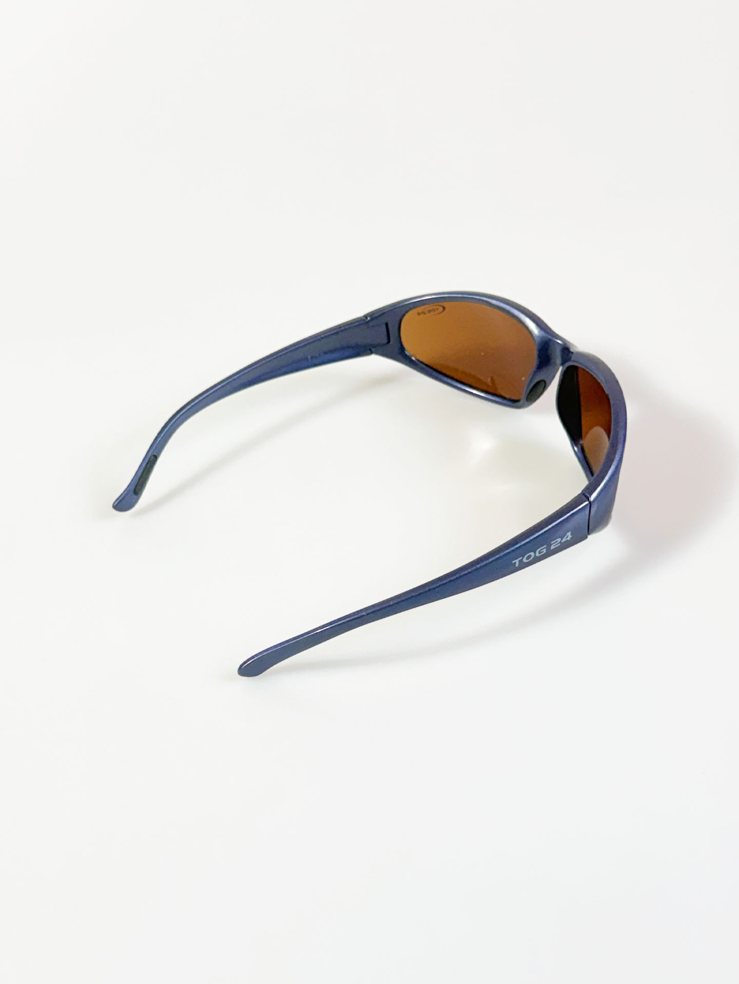 90’s TOG24 Wraparound Sporty Frame Tinted Sunglasses