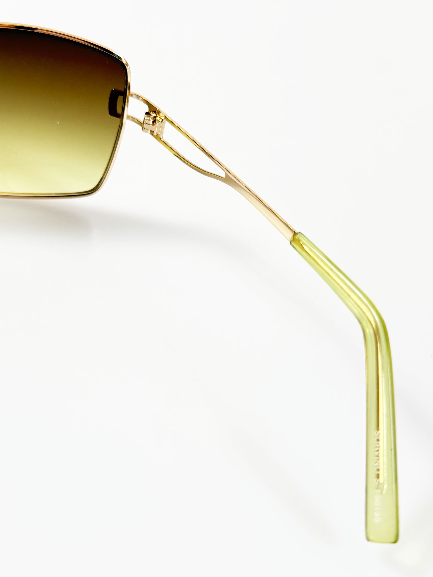 SORVINO Gold Oversized Butterfly Metal Frame Gradient Tint Sunglasses