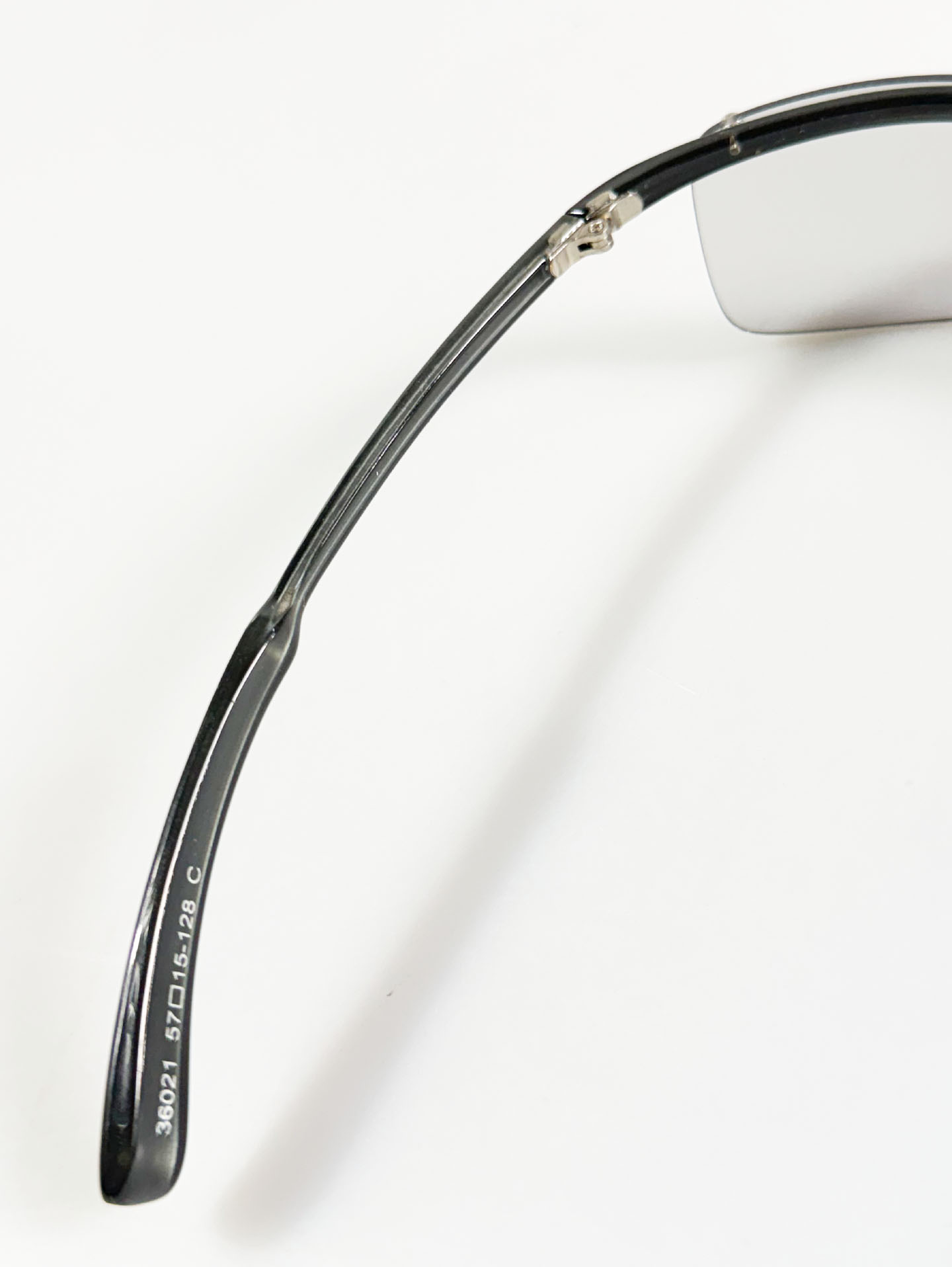 UNOSOLEIL Semi-Rimless Square Sunglasses