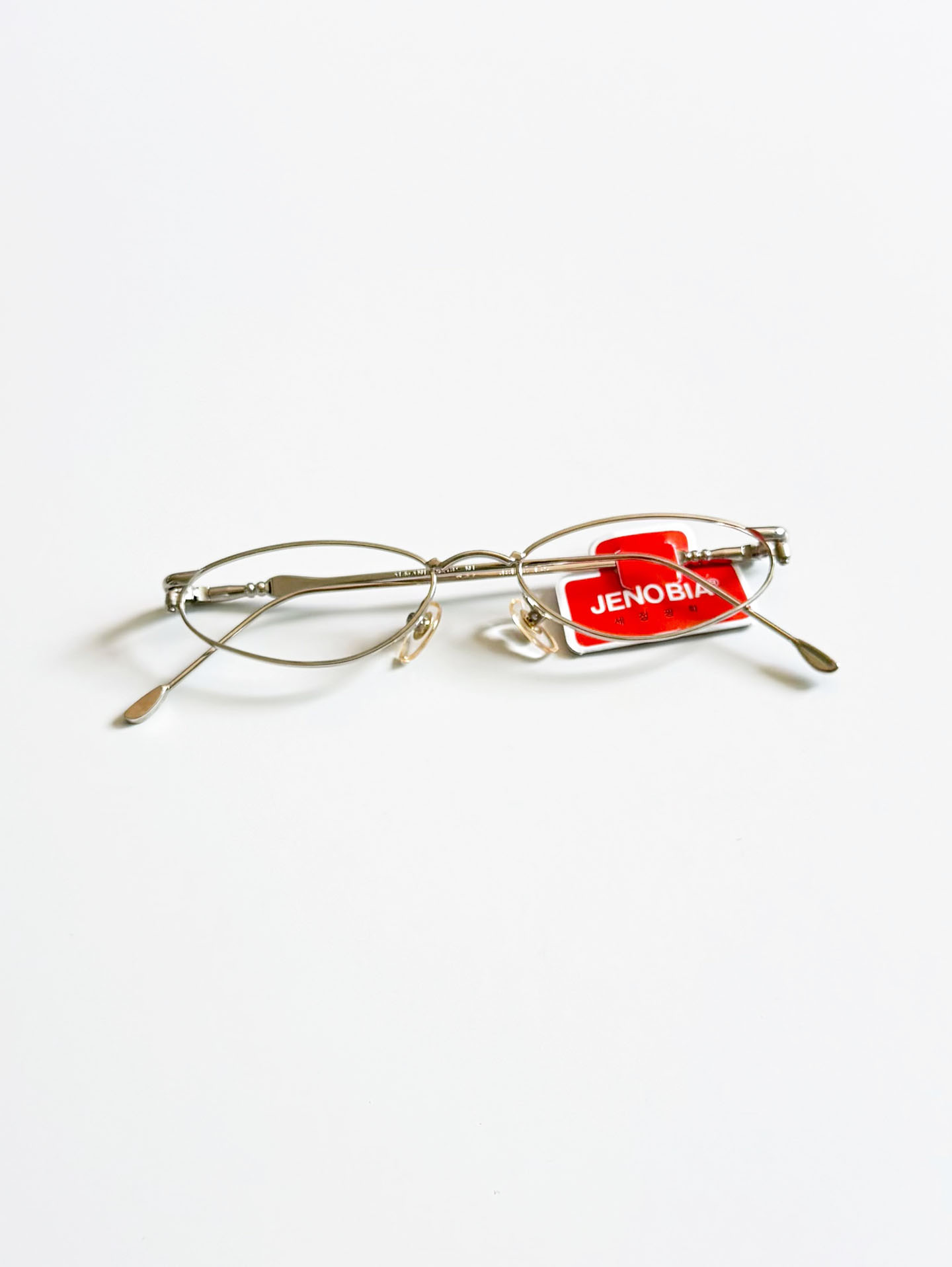 90’s JENOBIA Silver Slim Oval Metal Frame Glasses