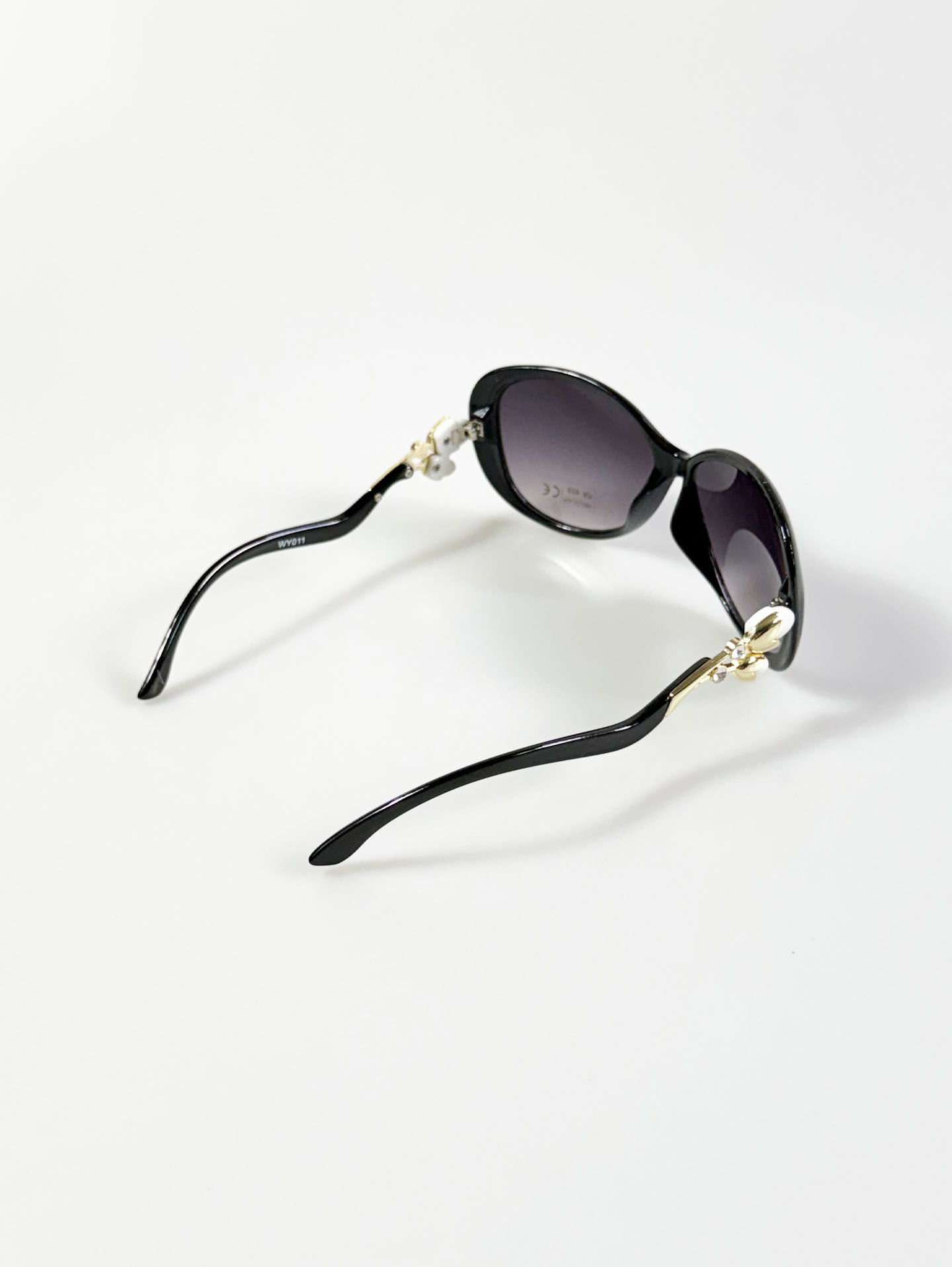 Black Oversized Butterfly Floral Temple Detail Sunglasses